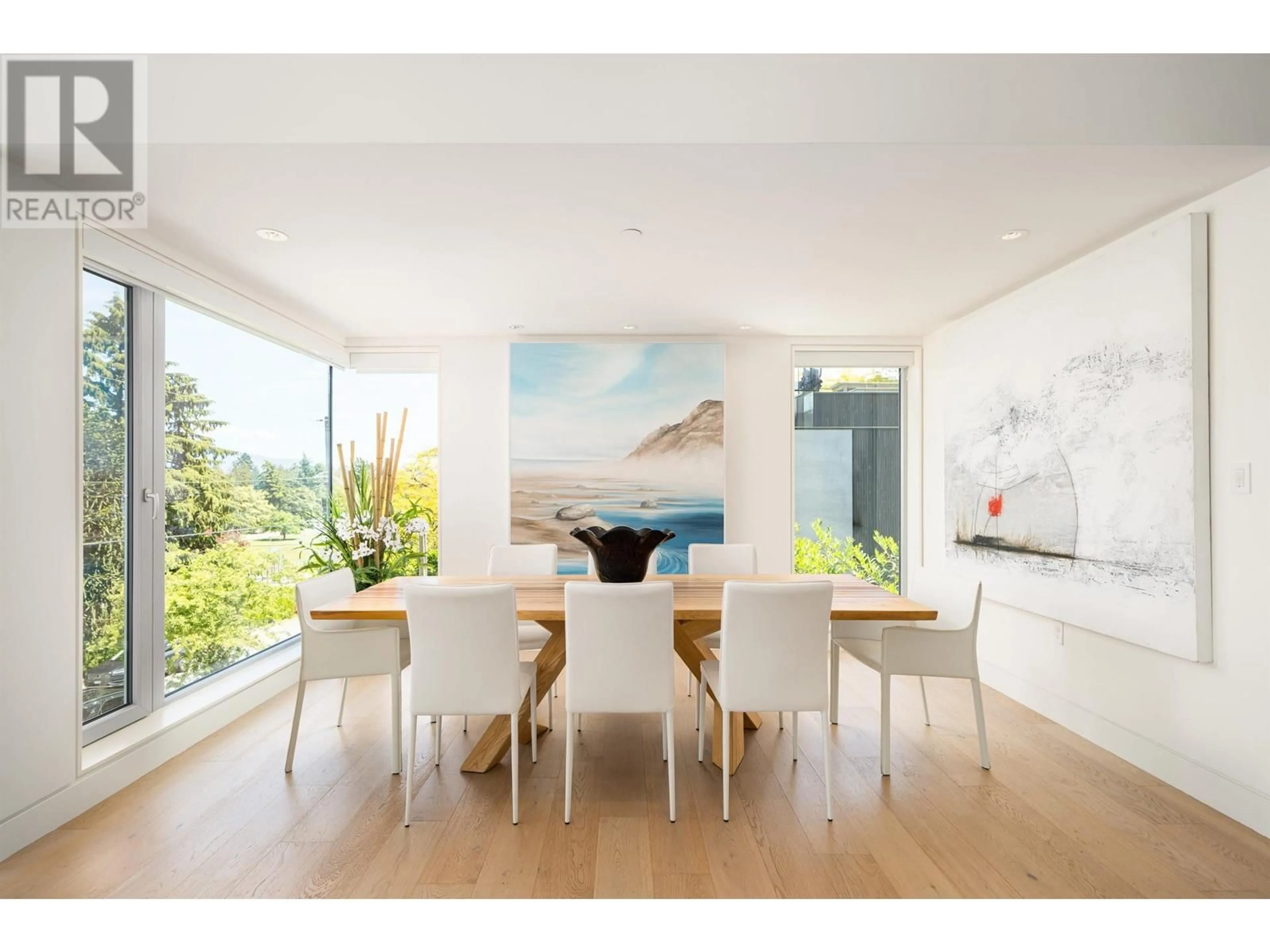 Dining room, wood floors for 4528 LANGARA AVENUE, Vancouver British Columbia V6R1C8