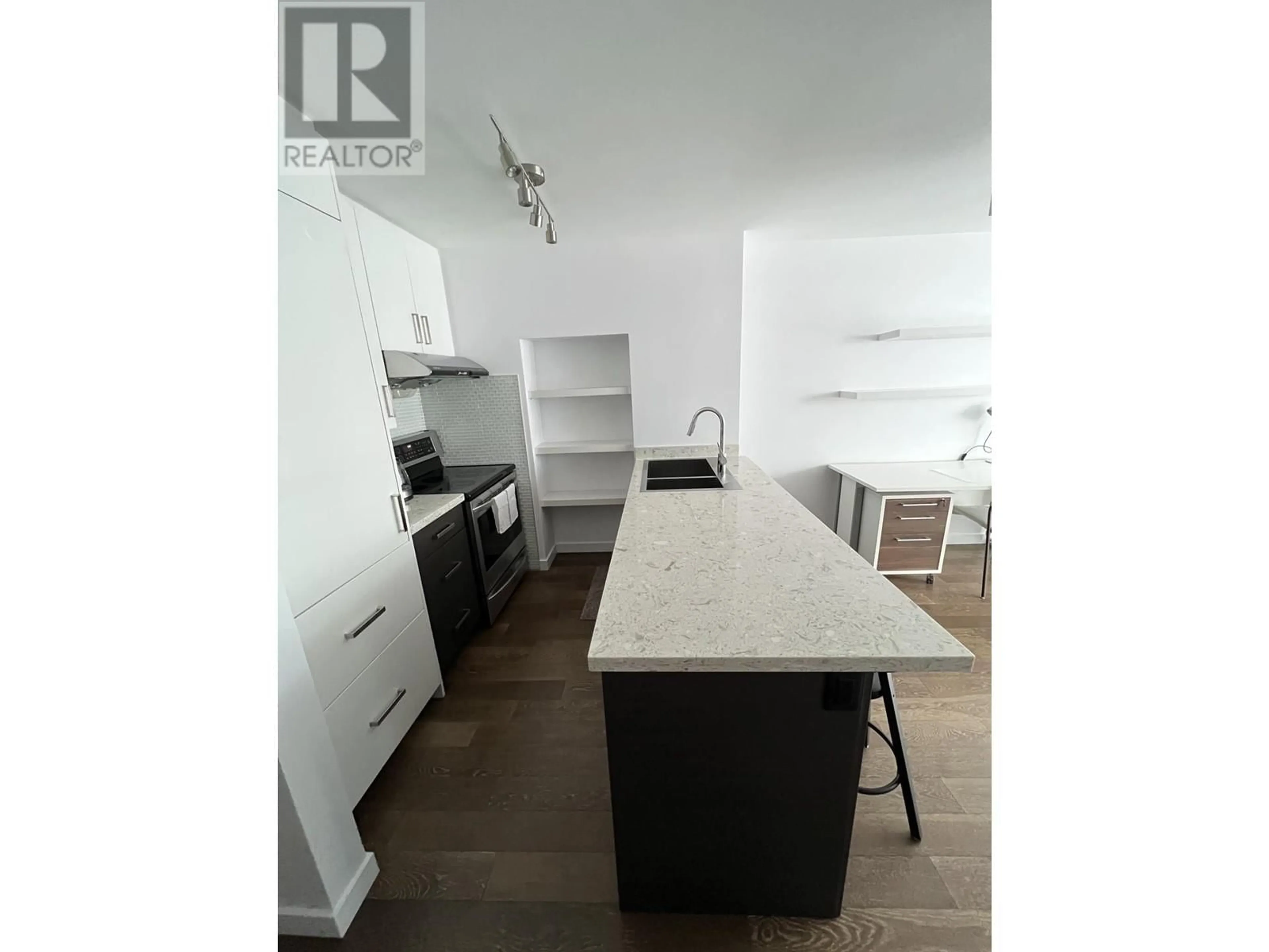 Kitchen for 307 950 DRAKE STREET, Vancouver British Columbia V6Z2B8