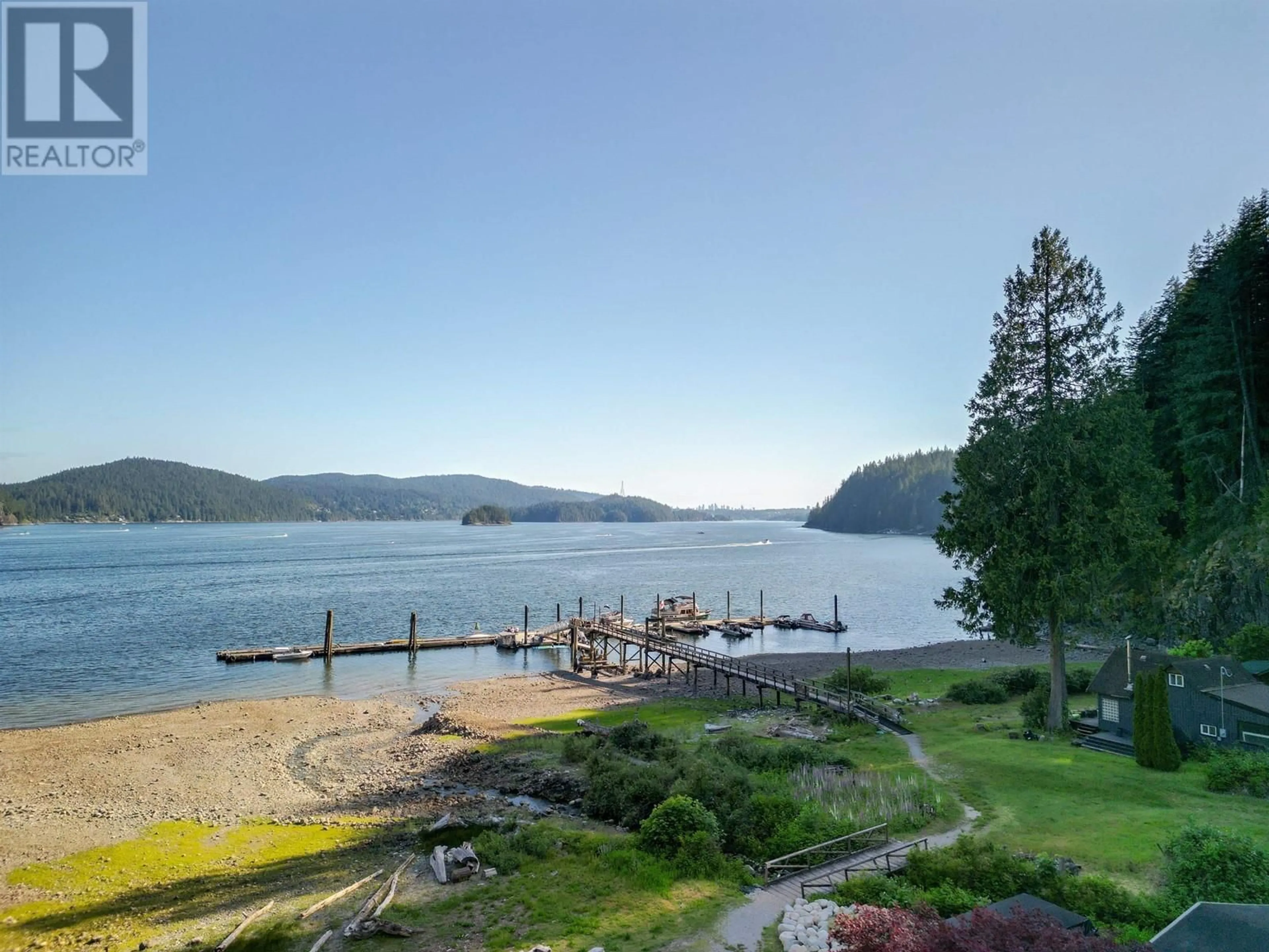 A pic from outside/outdoor area/front of a property/back of a property/a pic from drone, water/lake/river/ocean view for 22 BRIGHTON BEACH, North Vancouver British Columbia V0V0V0