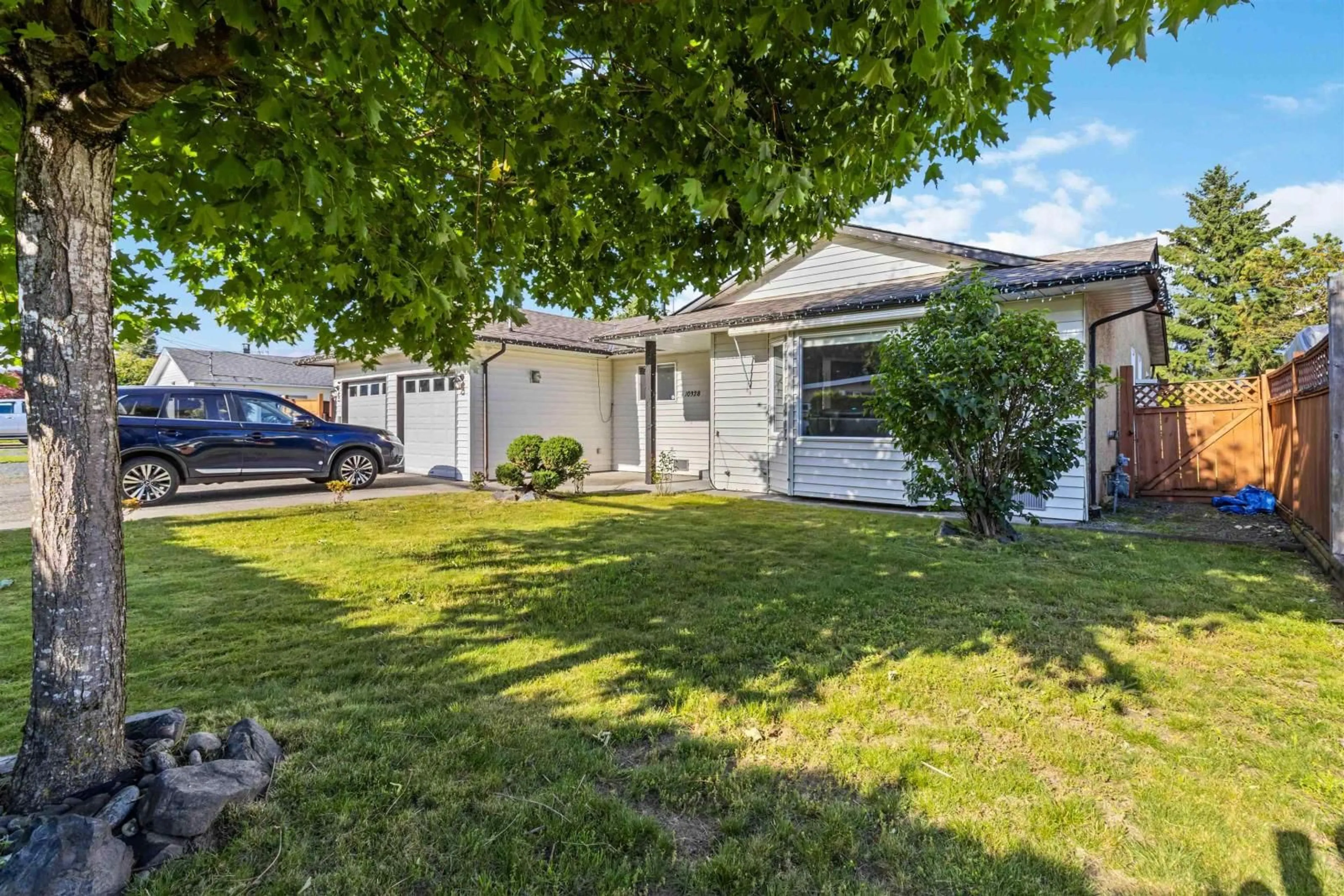 Frontside or backside of a home, the street view for 10328 KENT ROAD, Chilliwack British Columbia V2P5X7