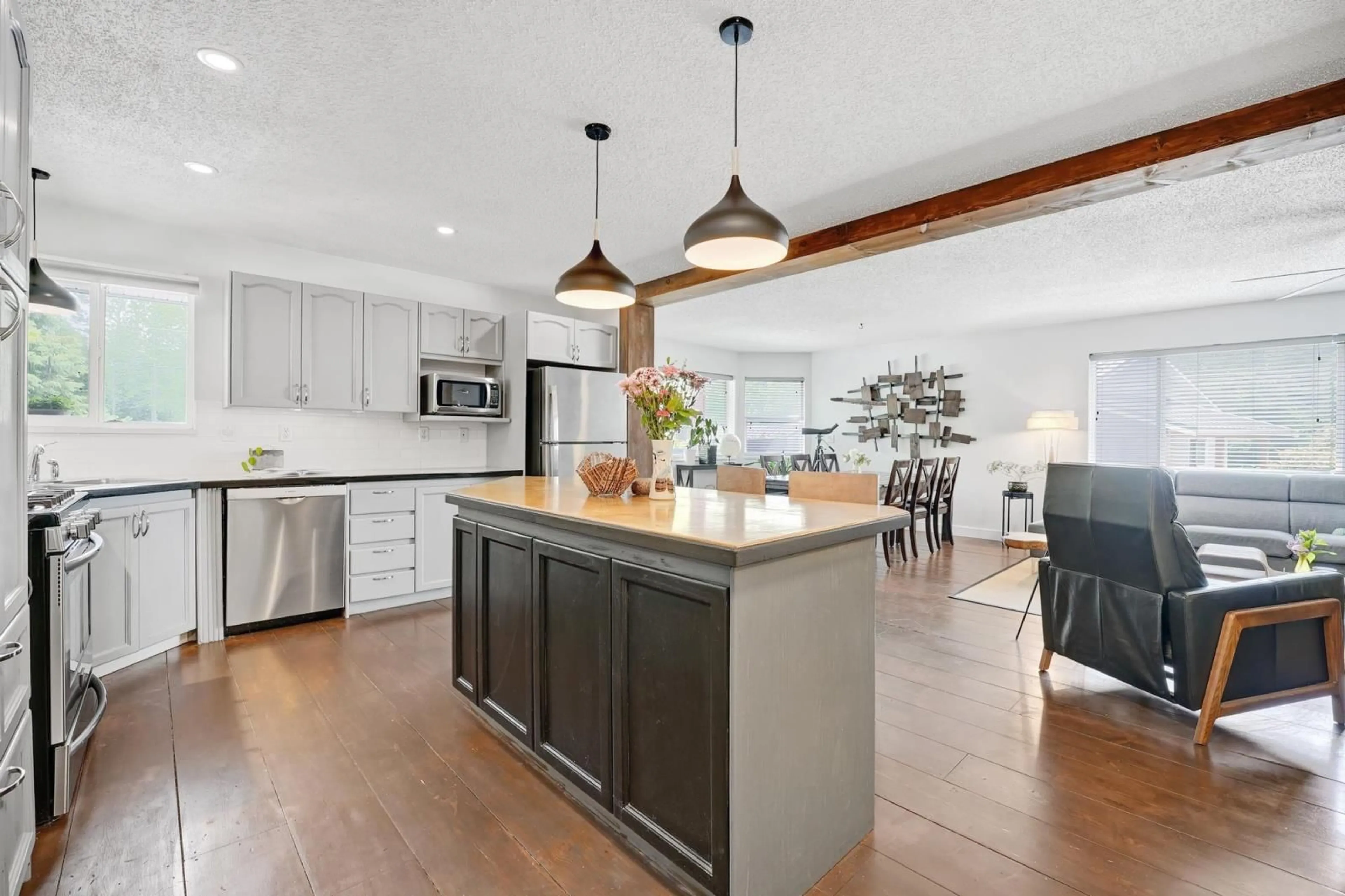 Open concept kitchen for A-39 14741 ALPINE BOULEVARD|Sunshine Val, Hope British Columbia V0X1L5