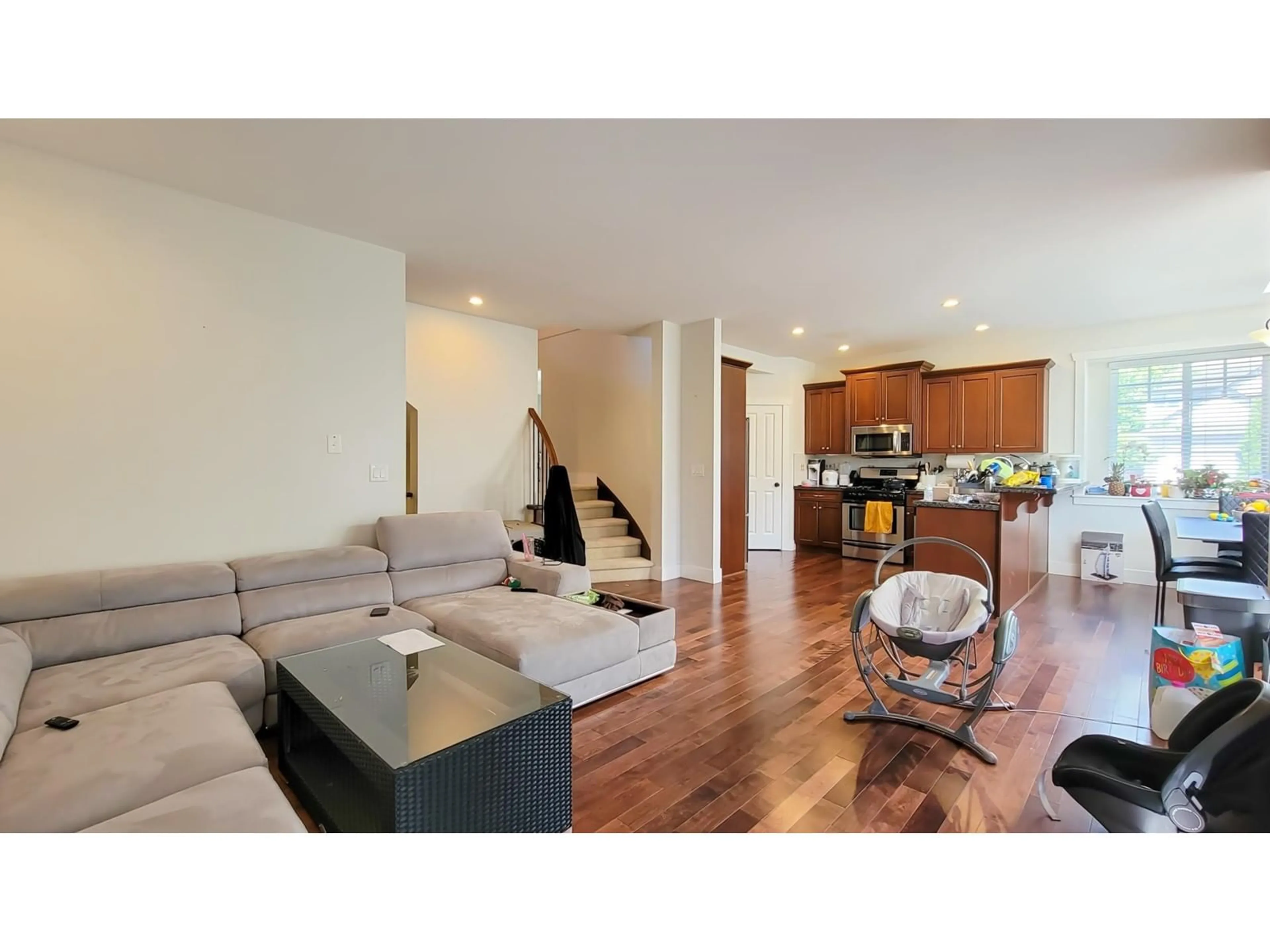 Living room, wood floors for 21090 83A AVENUE, Langley British Columbia V2Y0B8