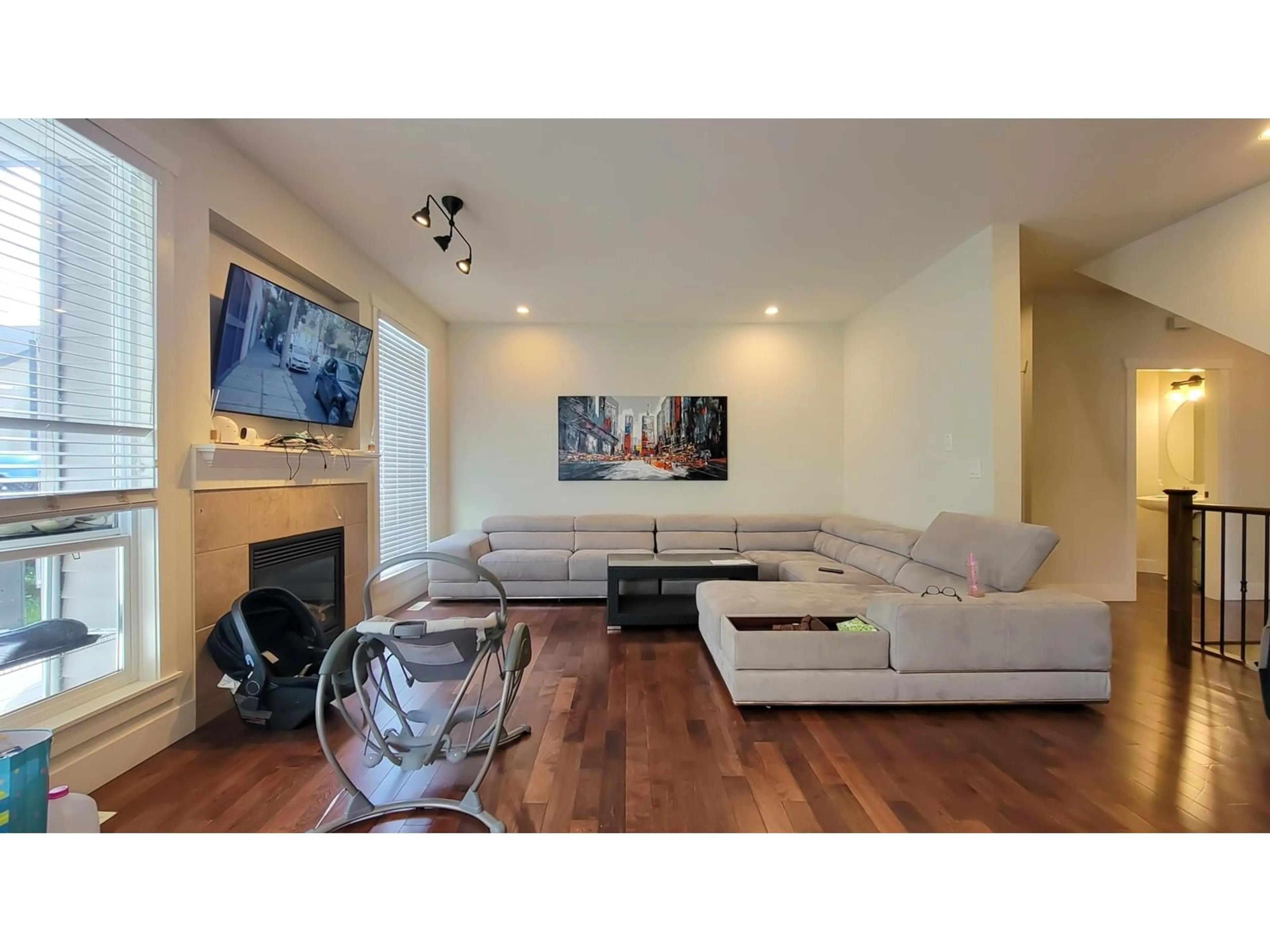 Living room, wood floors for 21090 83A AVENUE, Langley British Columbia V2Y0B8