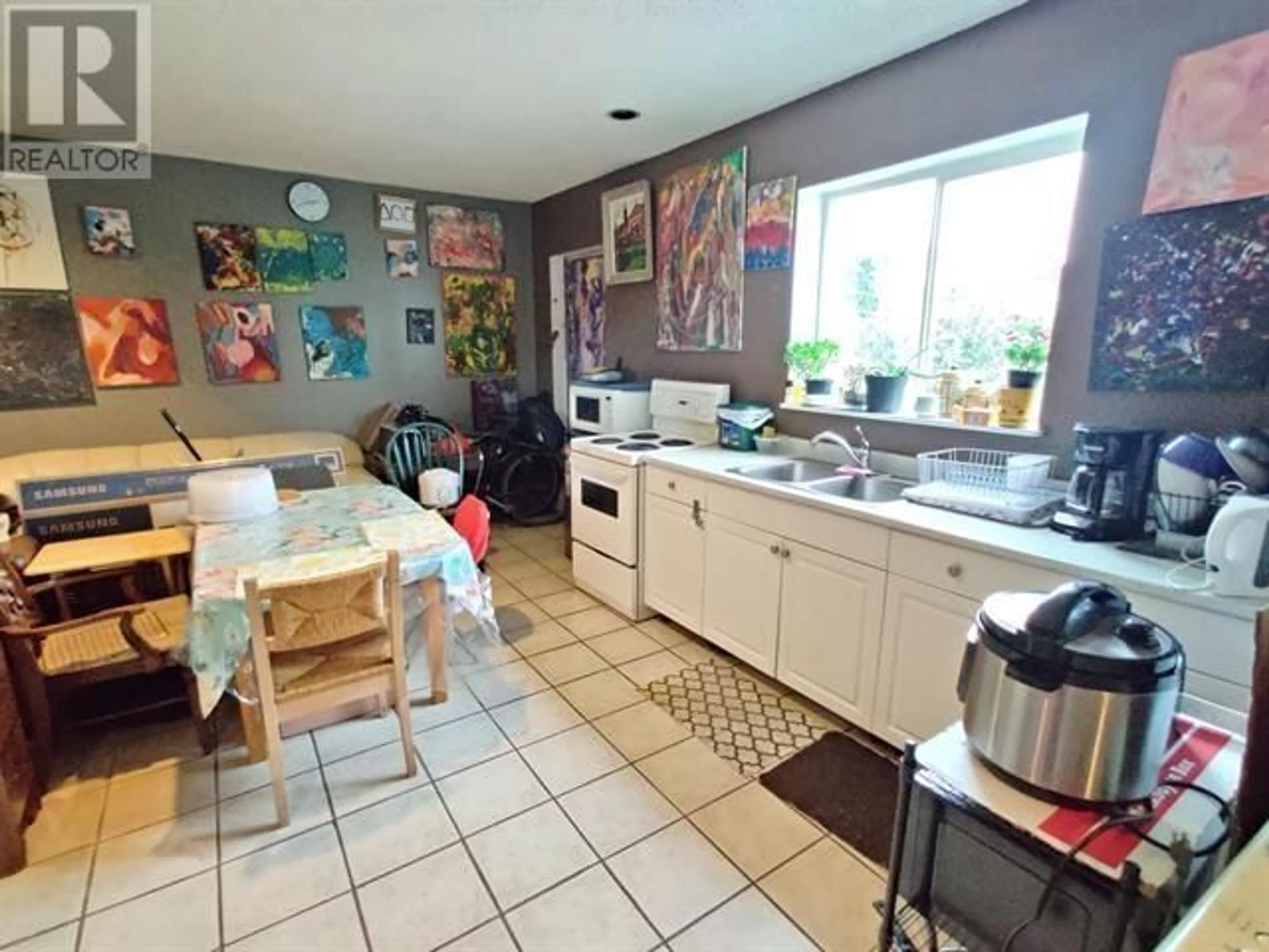 Unknown for 5488 IMPERIAL STREET, Burnaby British Columbia V5J1E6