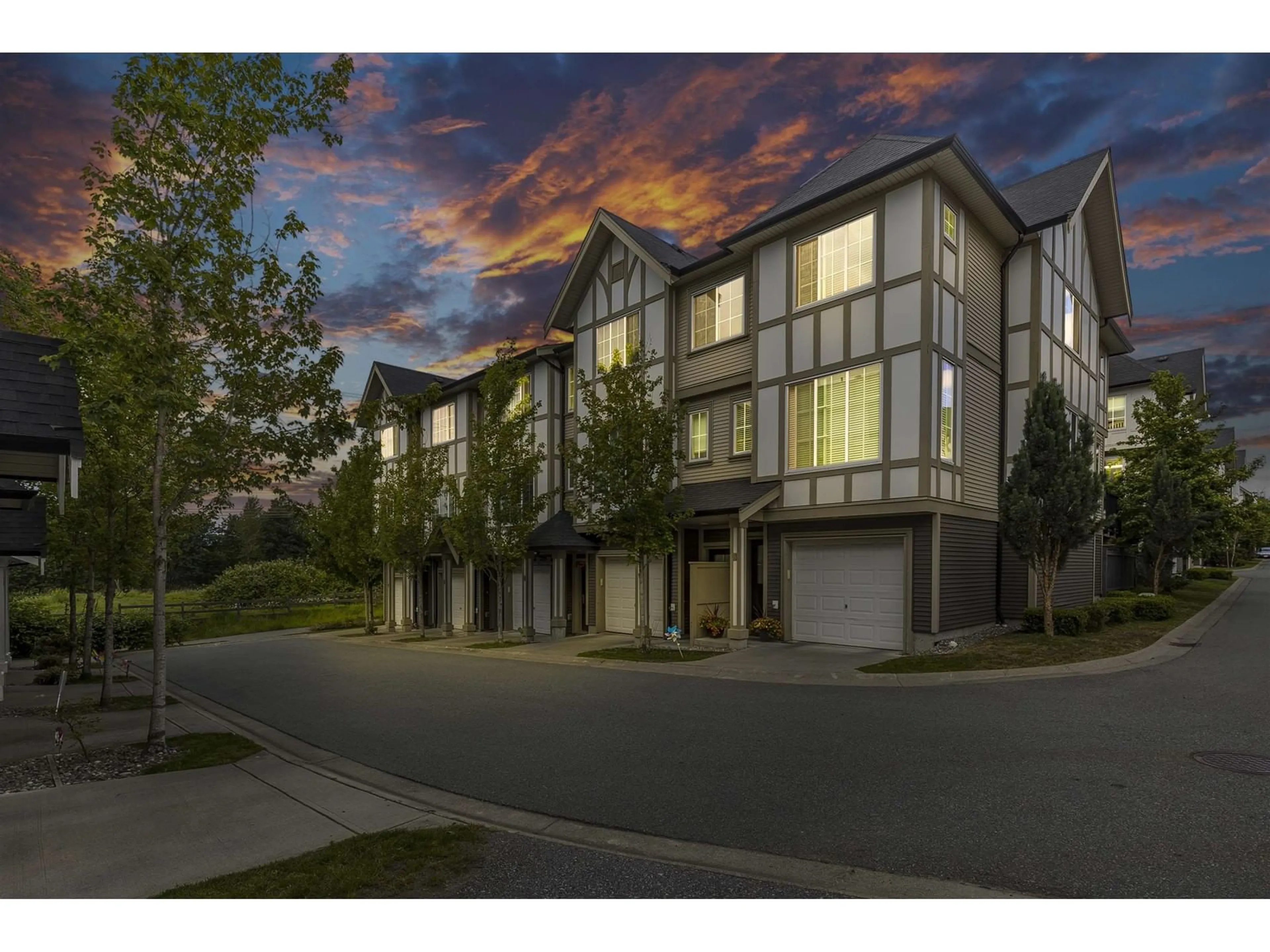 A pic from exterior of the house or condo for 85 30989 WESTRIDGE PLACE, Abbotsford British Columbia V2T0E7