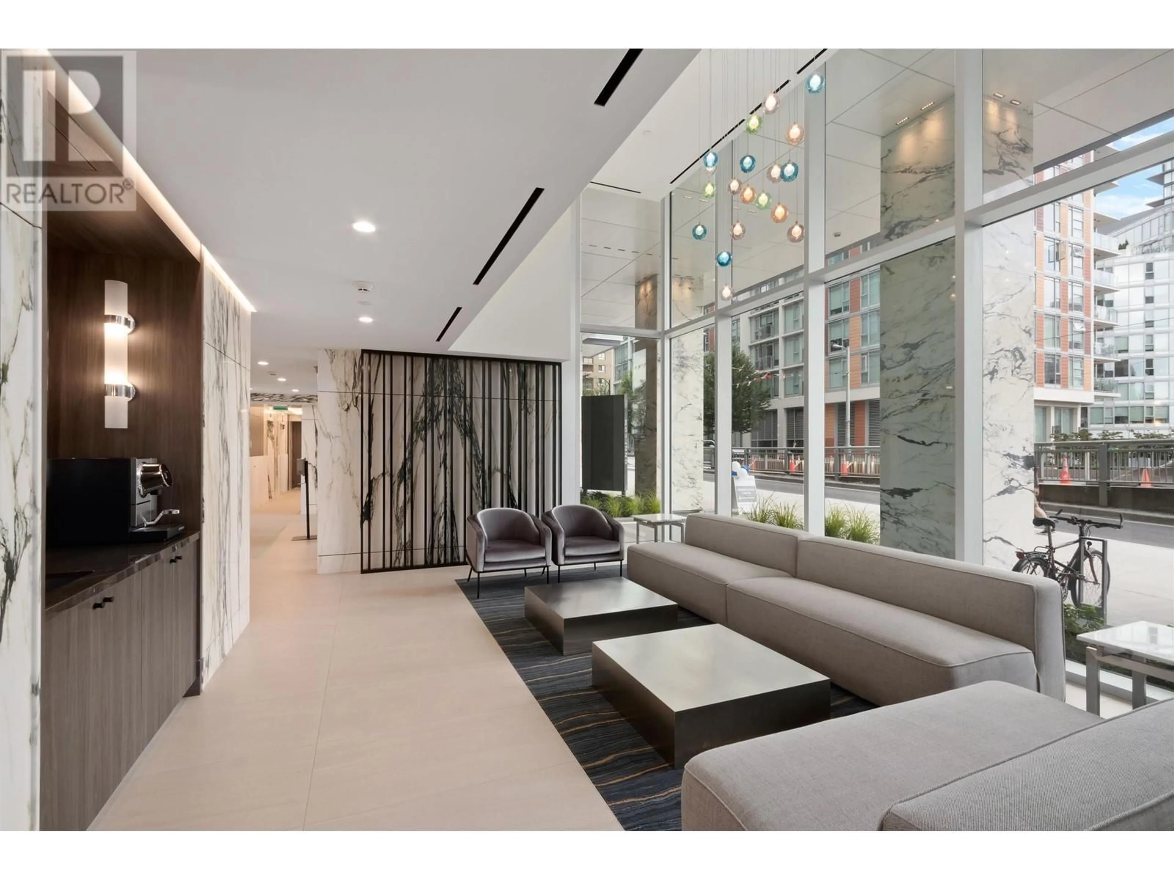 Indoor lobby for 1504 1335 HOWE STREET, Vancouver British Columbia V6Z0H1