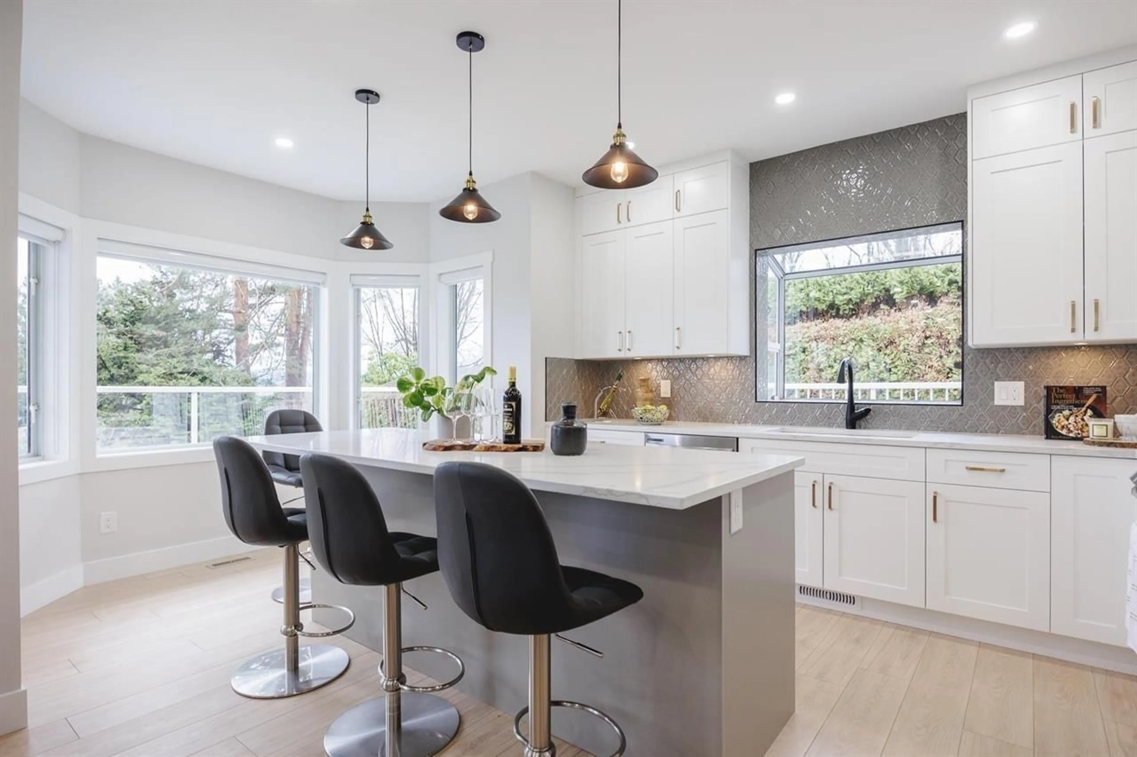 Contemporary kitchen for 34228 JASPER AVENUE, Mission British Columbia V2V6P3