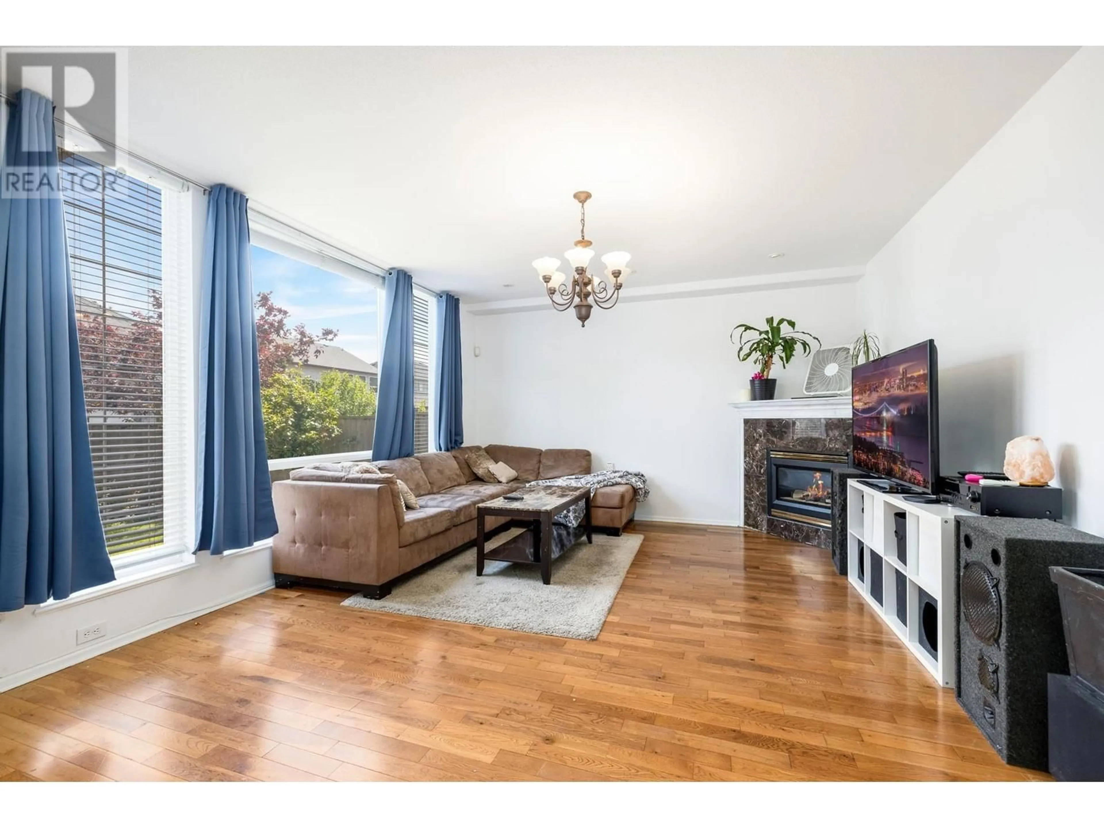 Living room for 2748 LURIO CRESCENT, Port Coquitlam British Columbia V3B7Z9