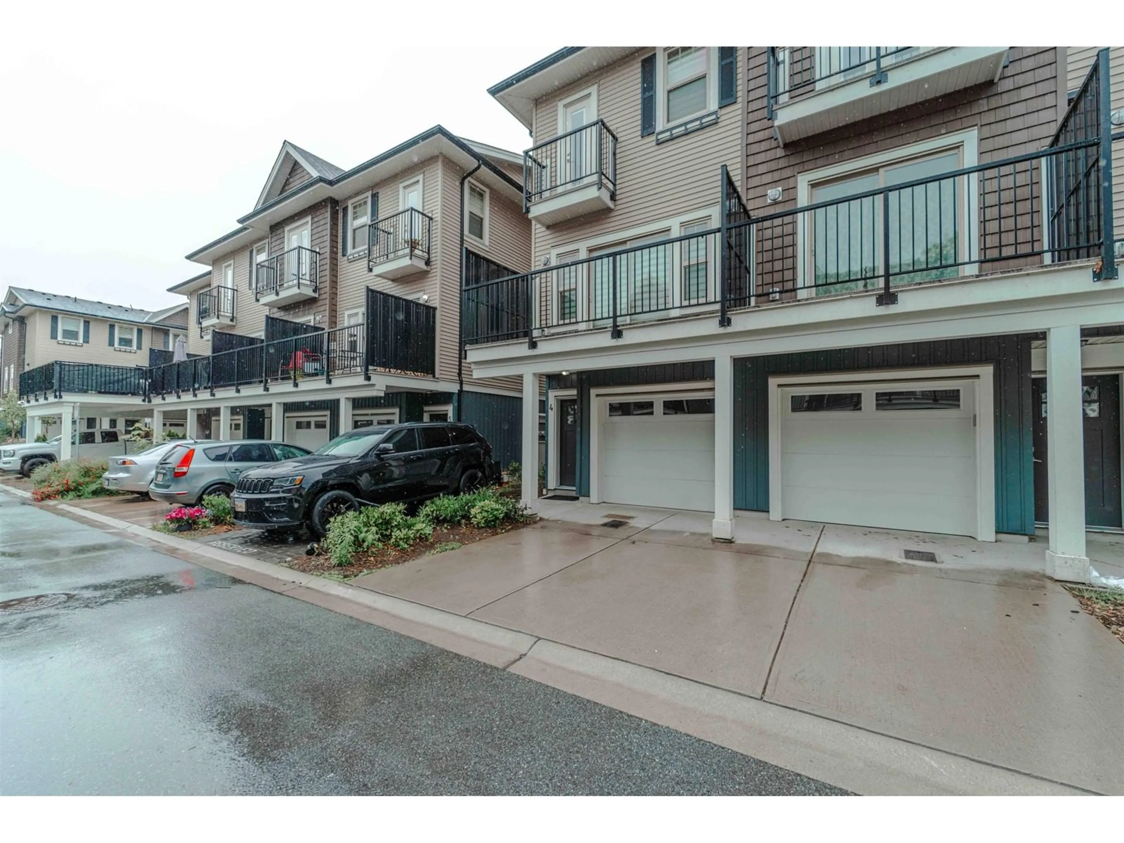 A pic from exterior of the house or condo for 4 1950 SALTON ROAD, Abbotsford British Columbia V2S0L1