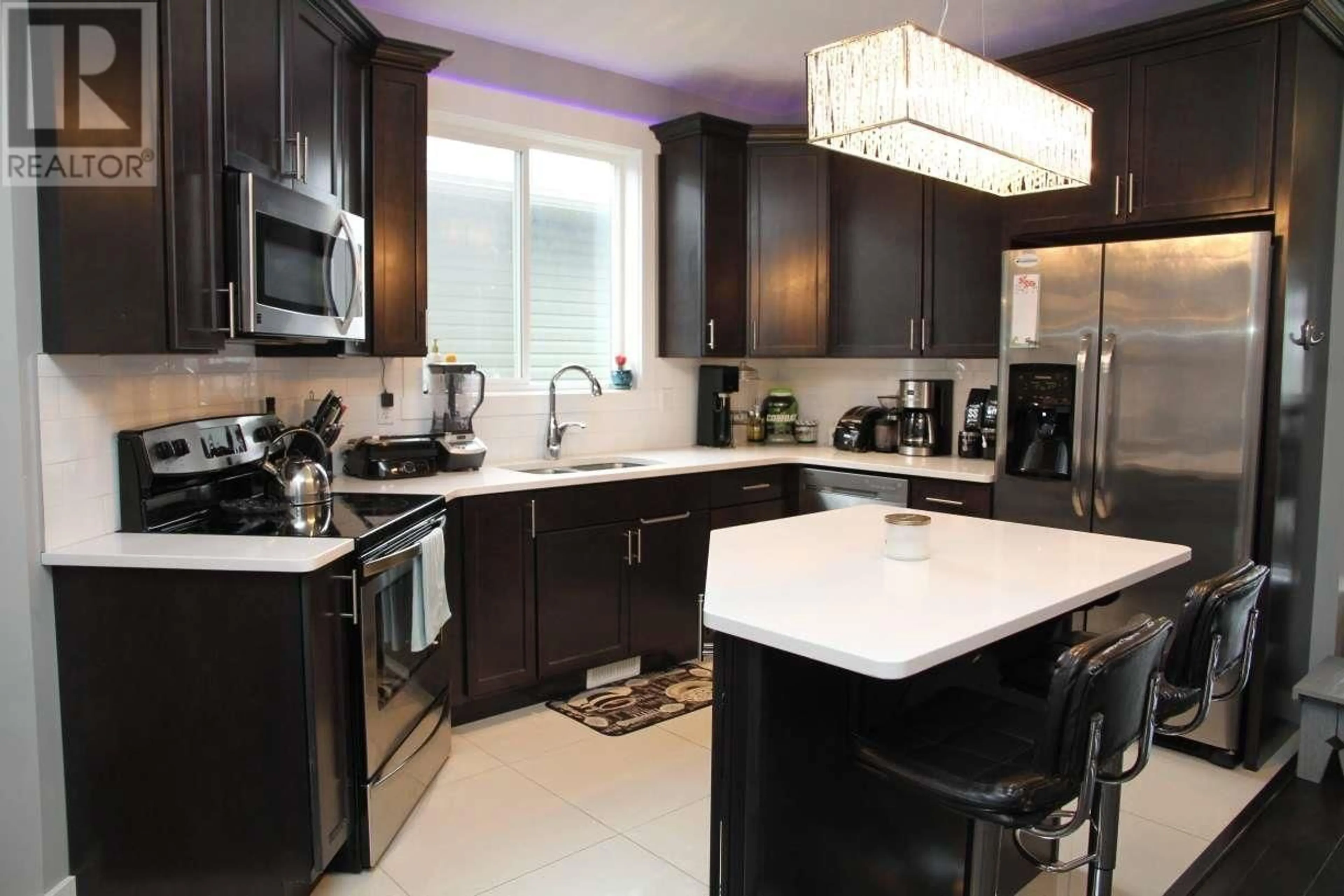 Contemporary kitchen for 8616 74 STREET, Fort St. John British Columbia V1J7J6