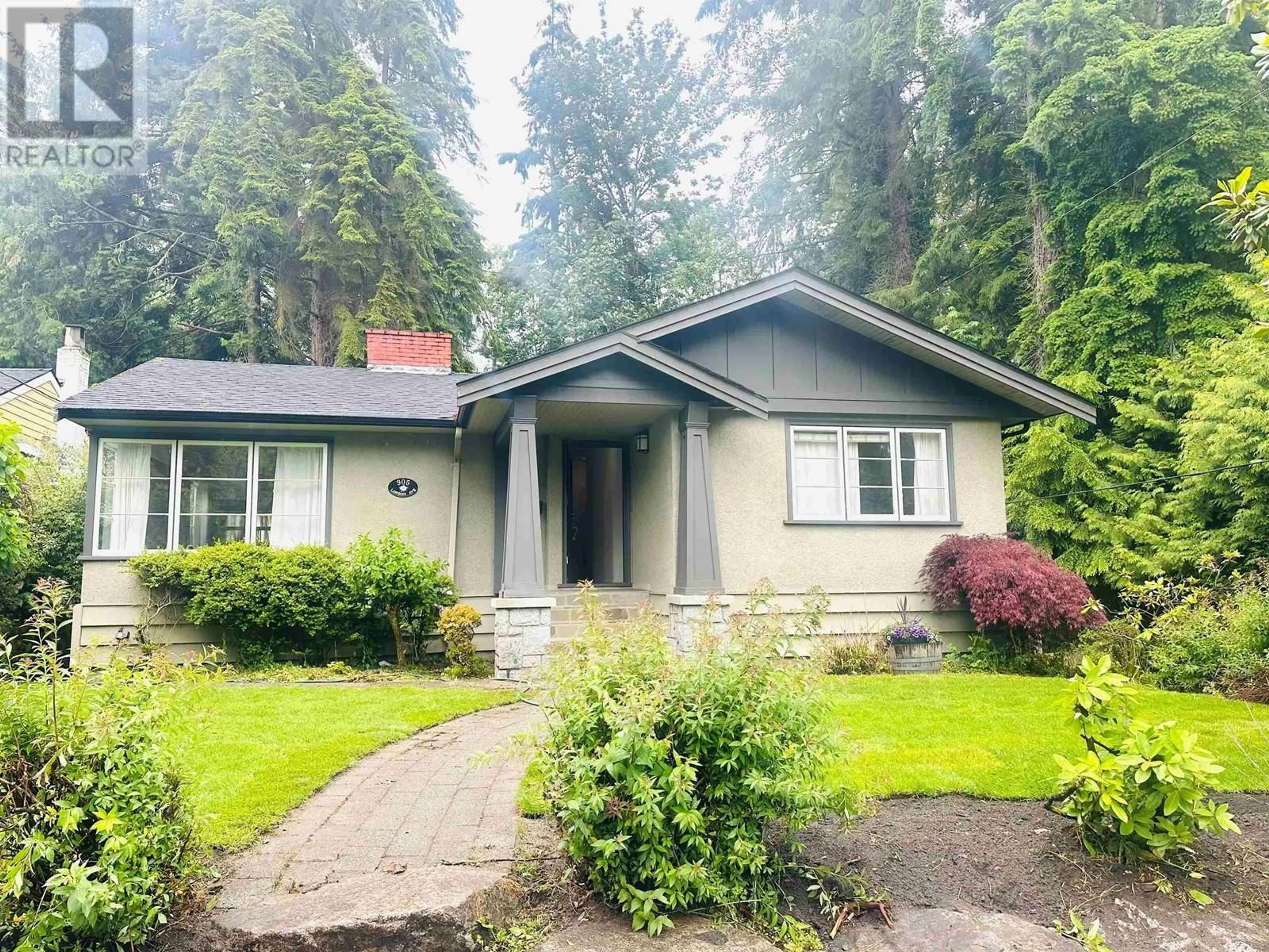 Outside view for 905 LAWSON AVENUE, West Vancouver British Columbia V7T2E1