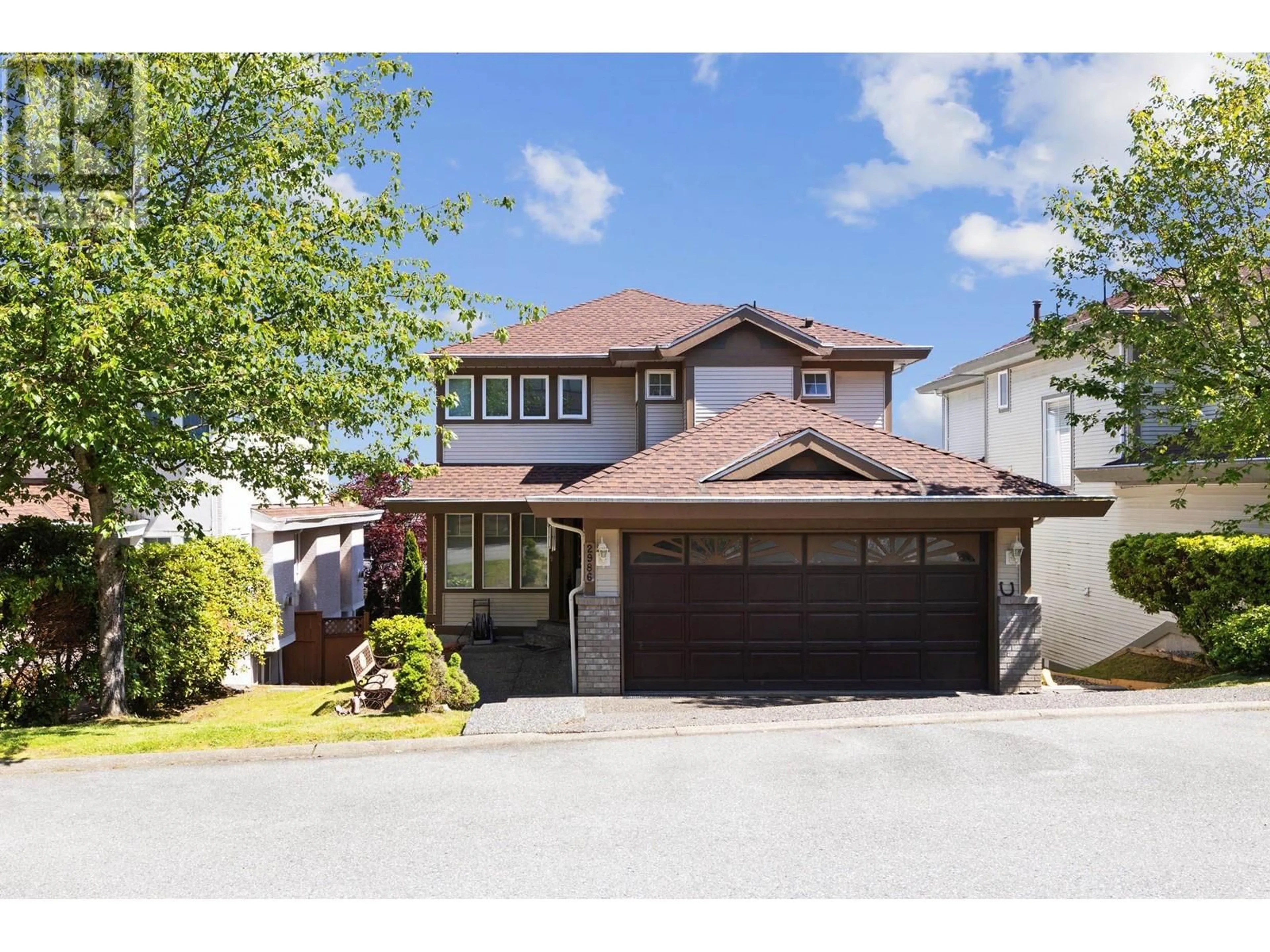 Frontside or backside of a home for 2986 PINETREE CLOSE, Coquitlam British Columbia V3E2Z5