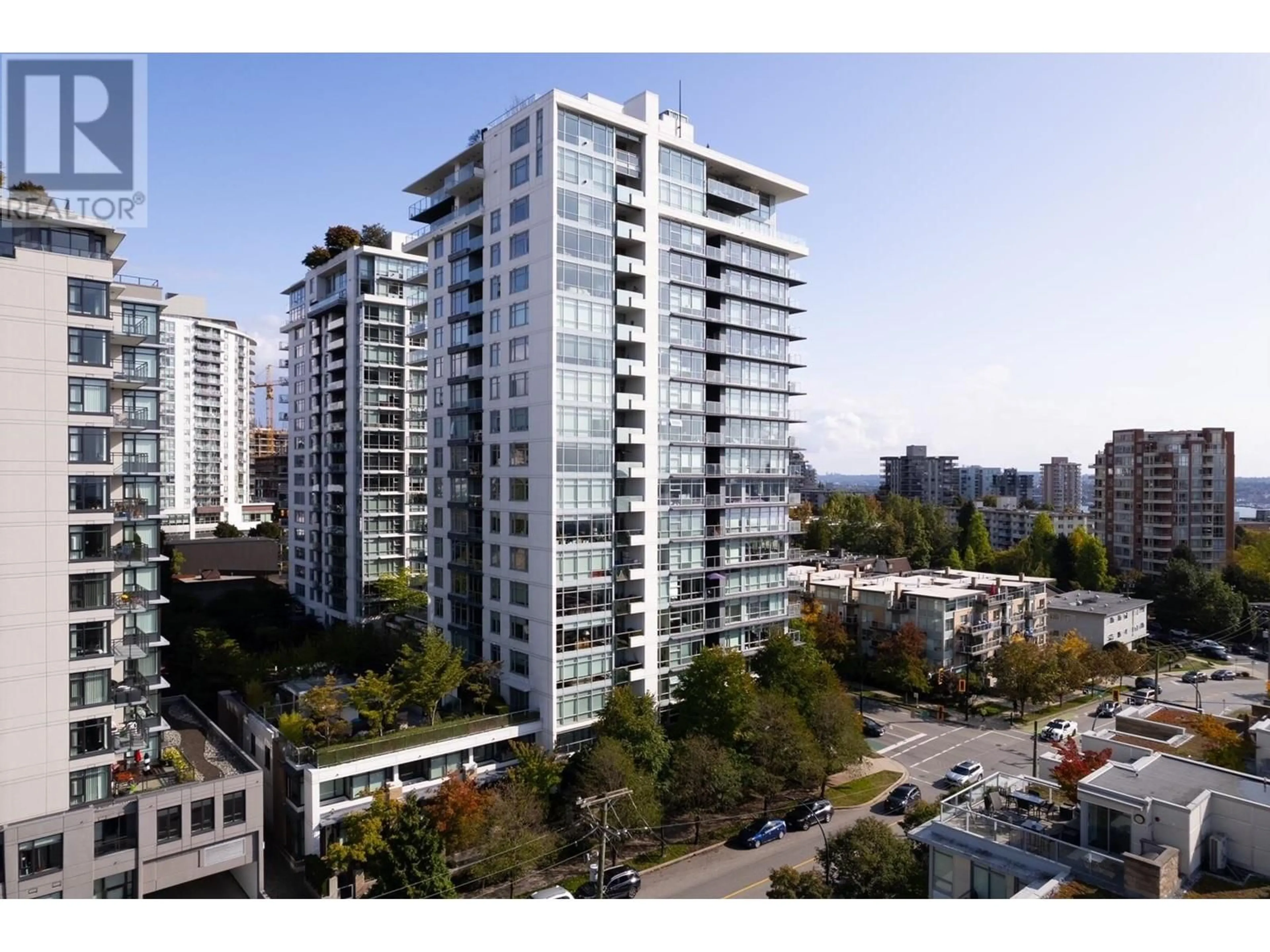 A pic from exterior of the house or condo for 608 1320 CHESTERFIELD AVENUE, North Vancouver British Columbia V7N0A6