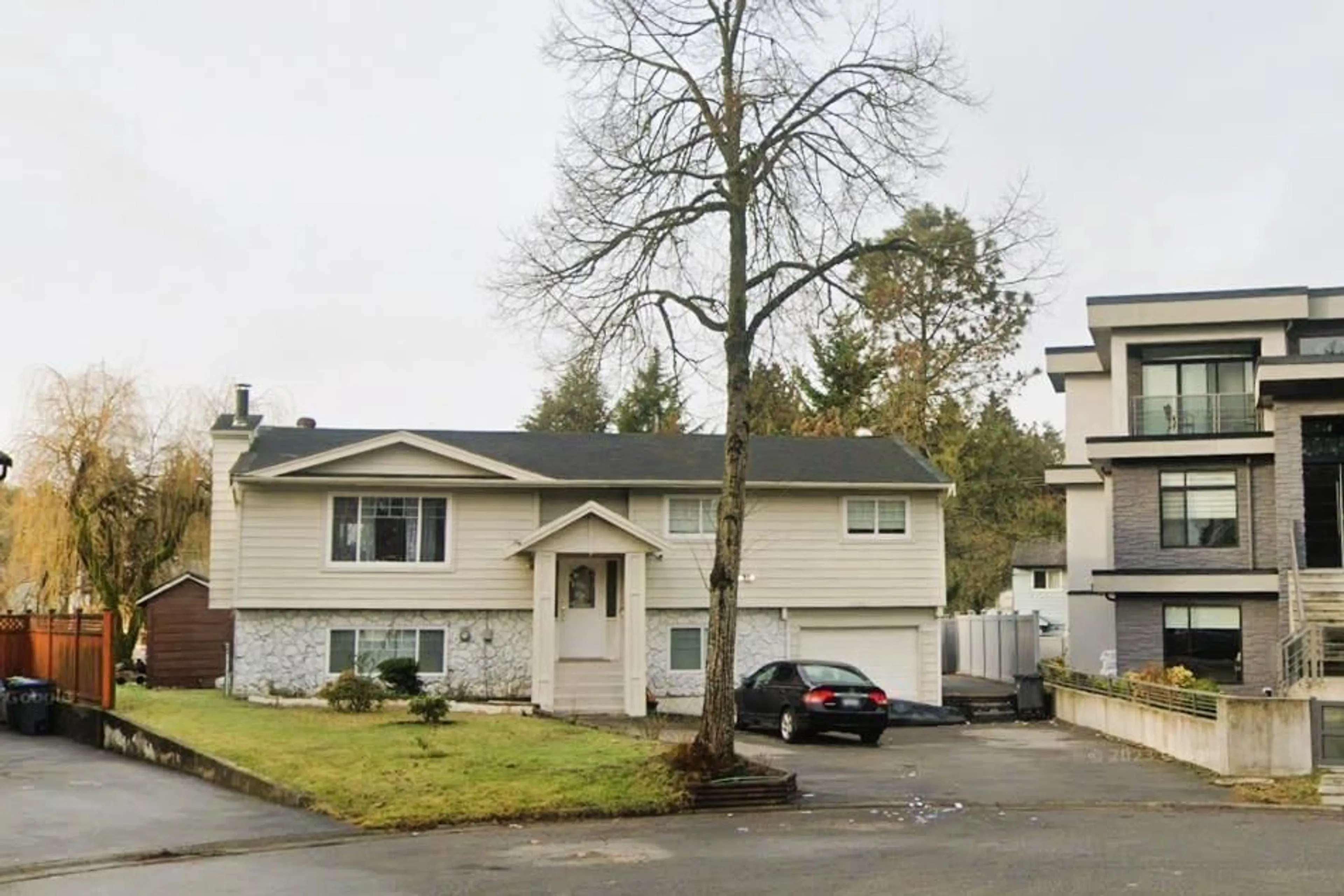 A pic from exterior of the house or condo for 13246 94 AVENUE, Surrey British Columbia V3V6W8