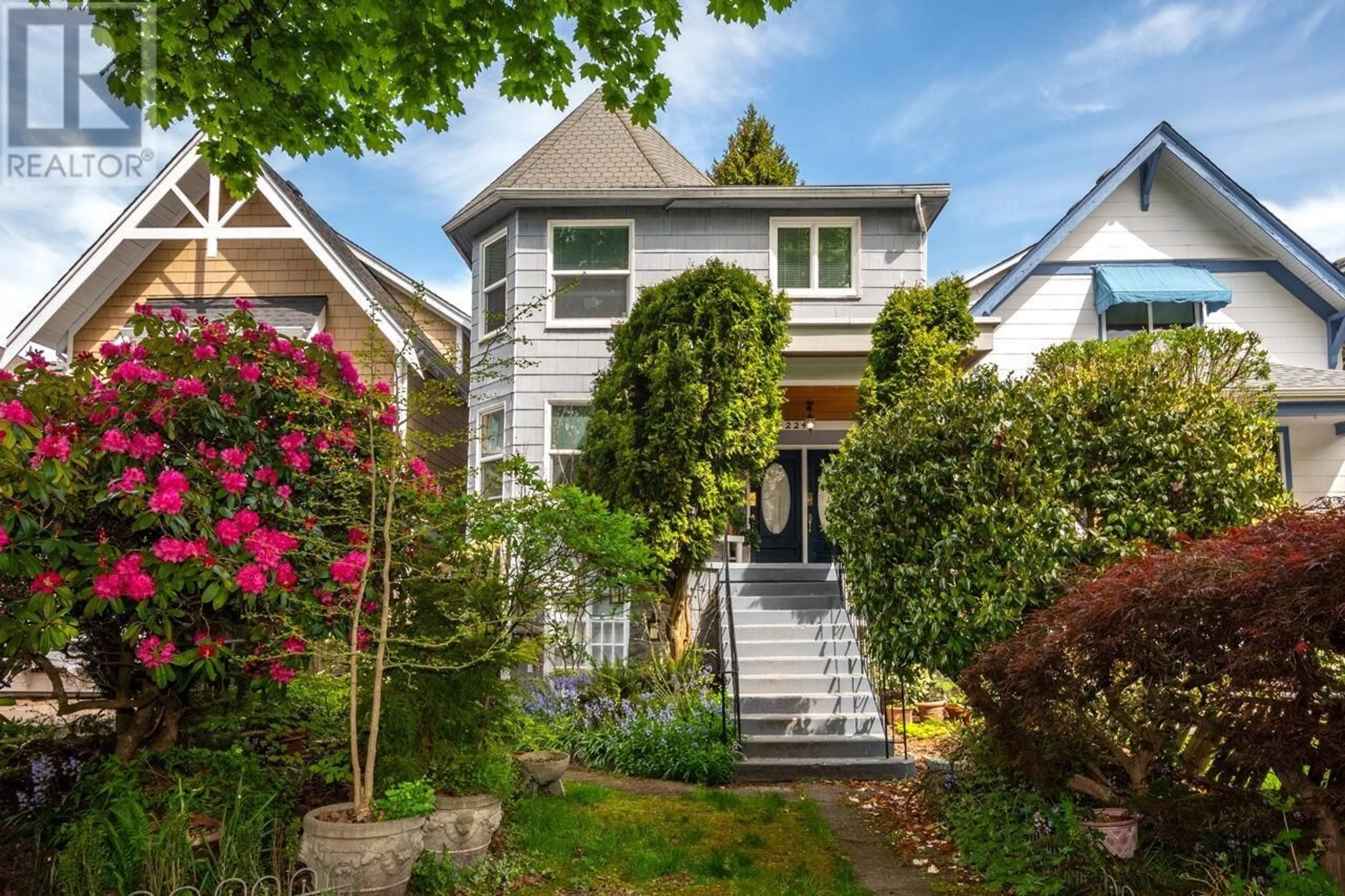 Frontside or backside of a home for 2245 W 15TH AVENUE, Vancouver British Columbia V6K2Y6