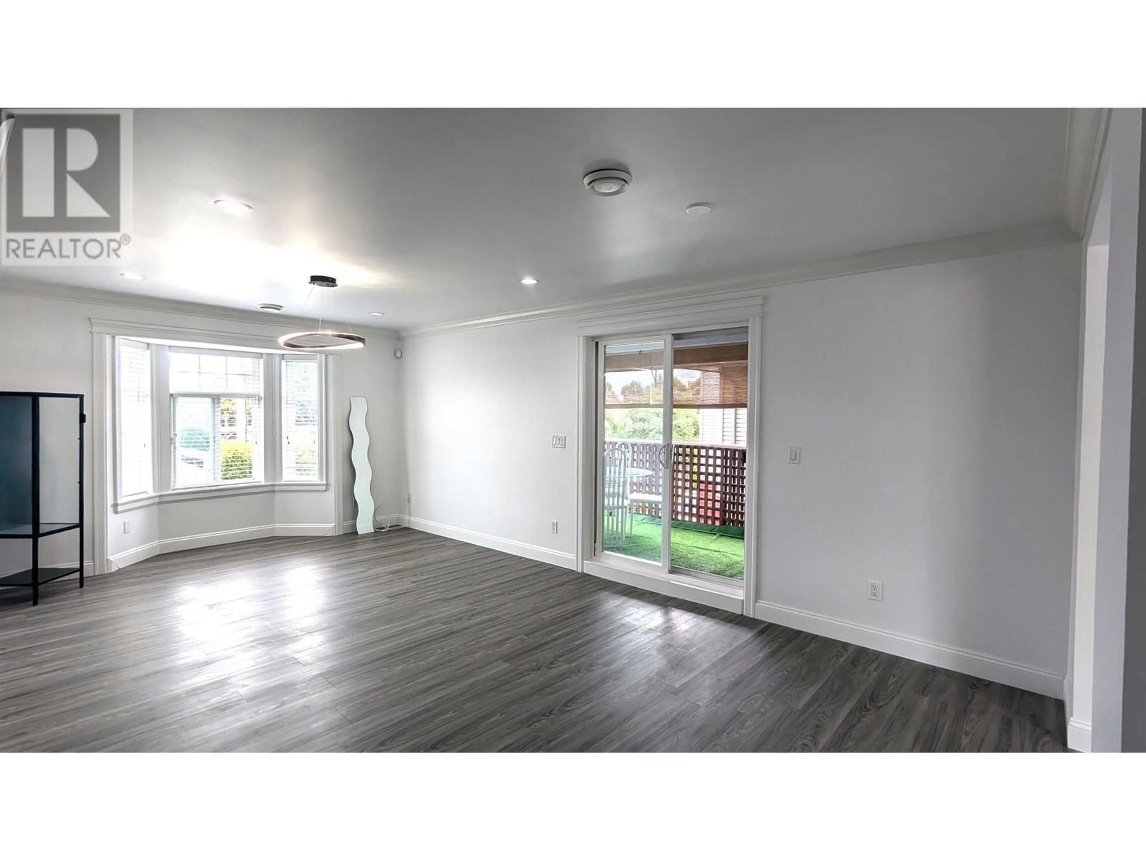 Other indoor space for 212 DAWE STREET, New Westminster British Columbia V3M5N2