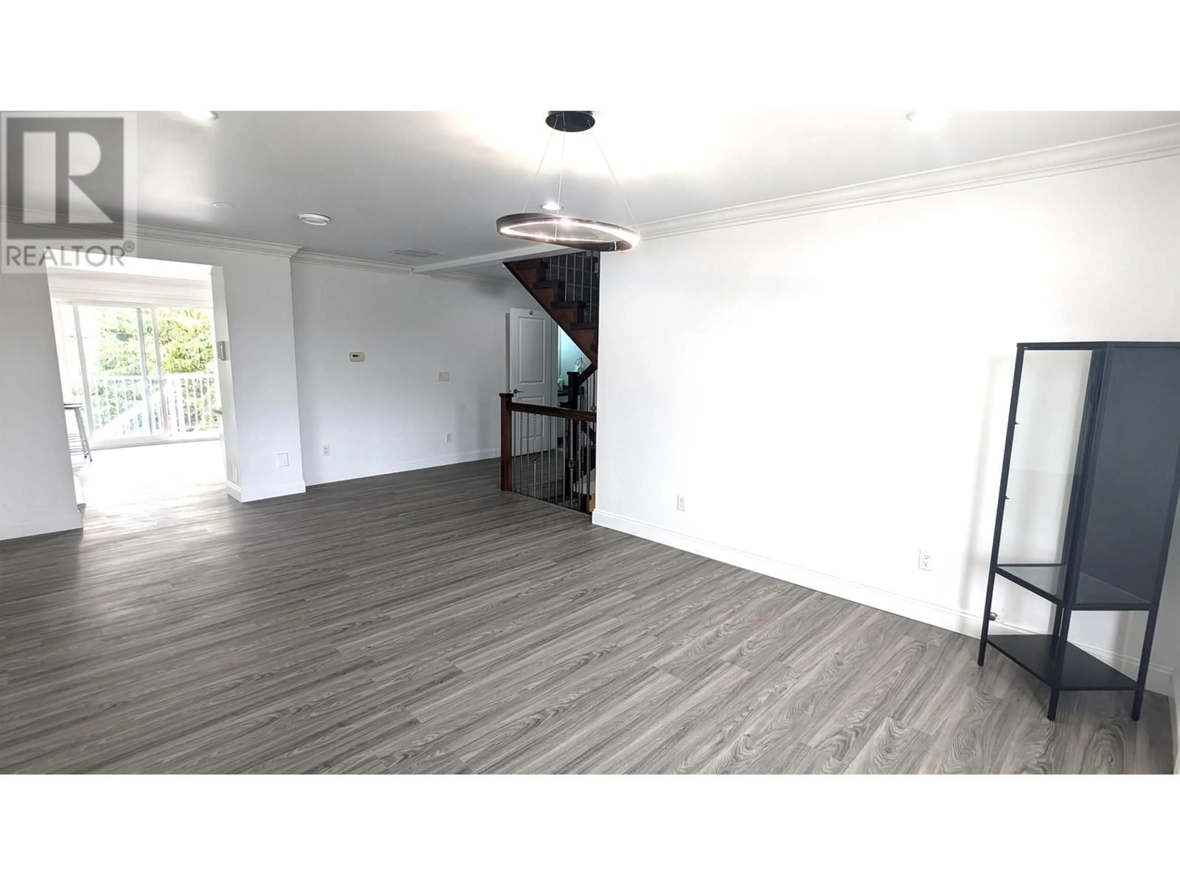 A pic of a room, wood floors for 212 DAWE STREET, New Westminster British Columbia V3M5N2