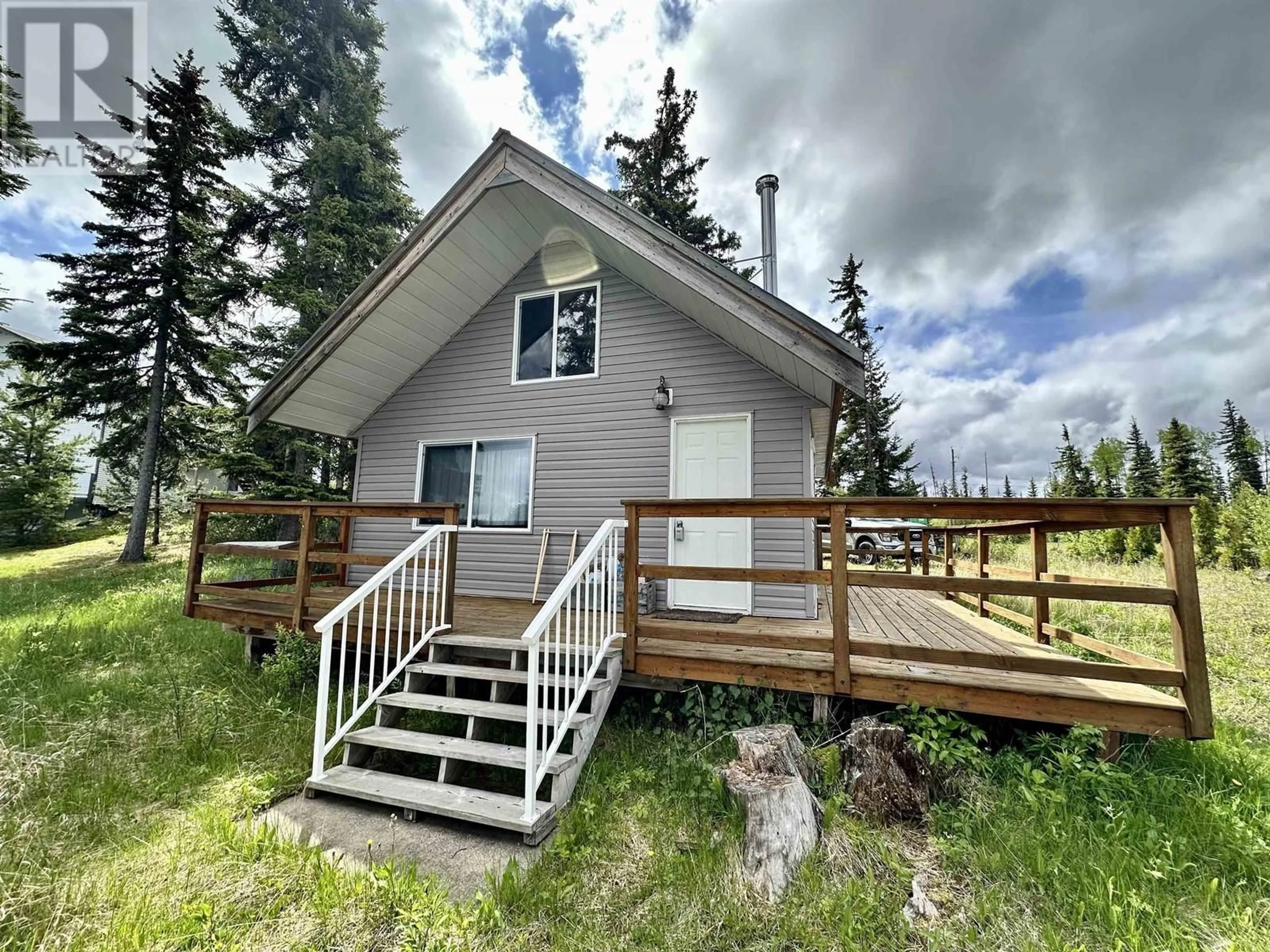 Cottage for 2602 SPOUT LAKE ROAD, 100 Mile House British Columbia V0K1T1