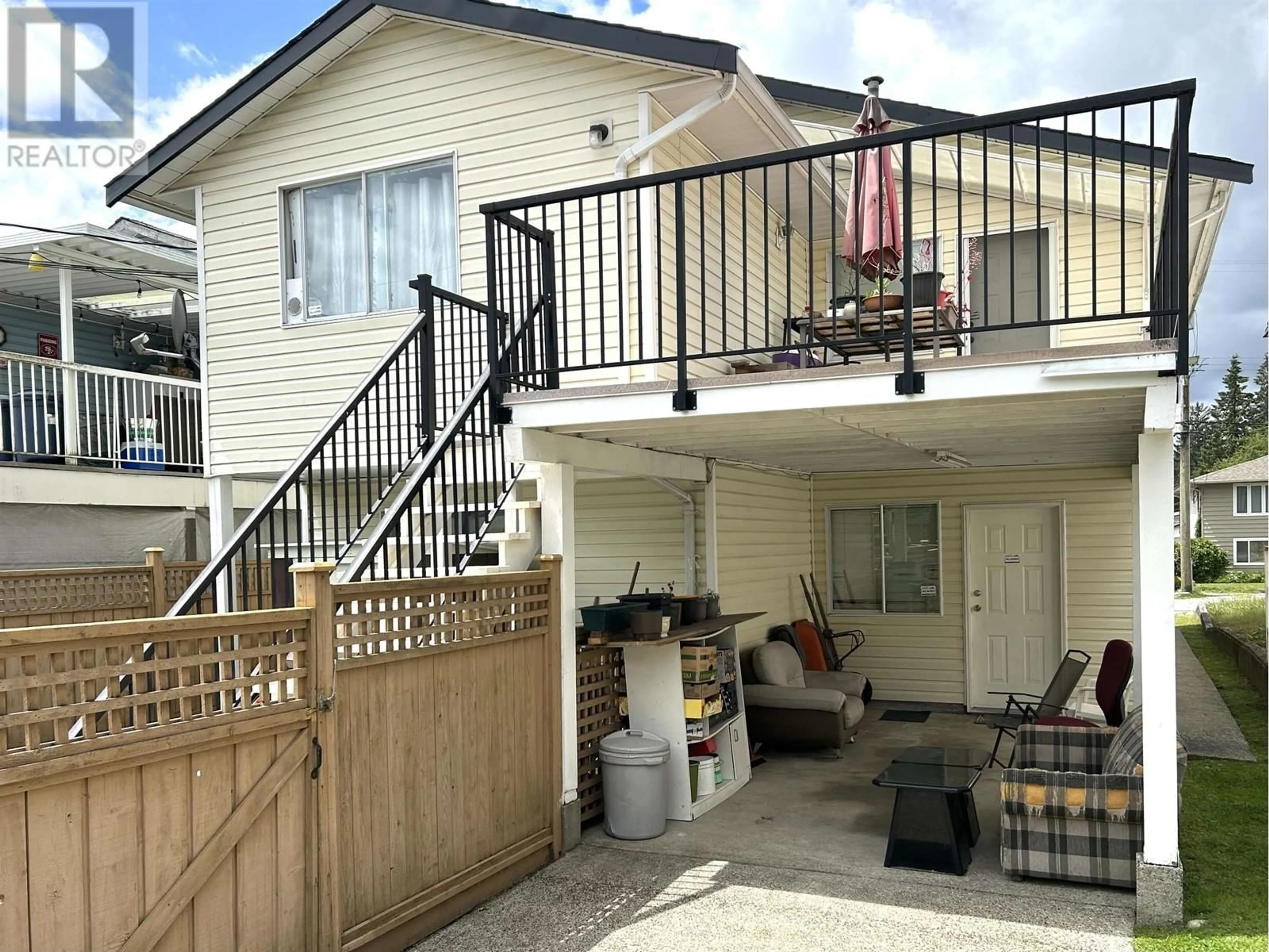 Frontside or backside of a home for 3182 JERVIS STREET, Port Coquitlam British Columbia V3C3H7