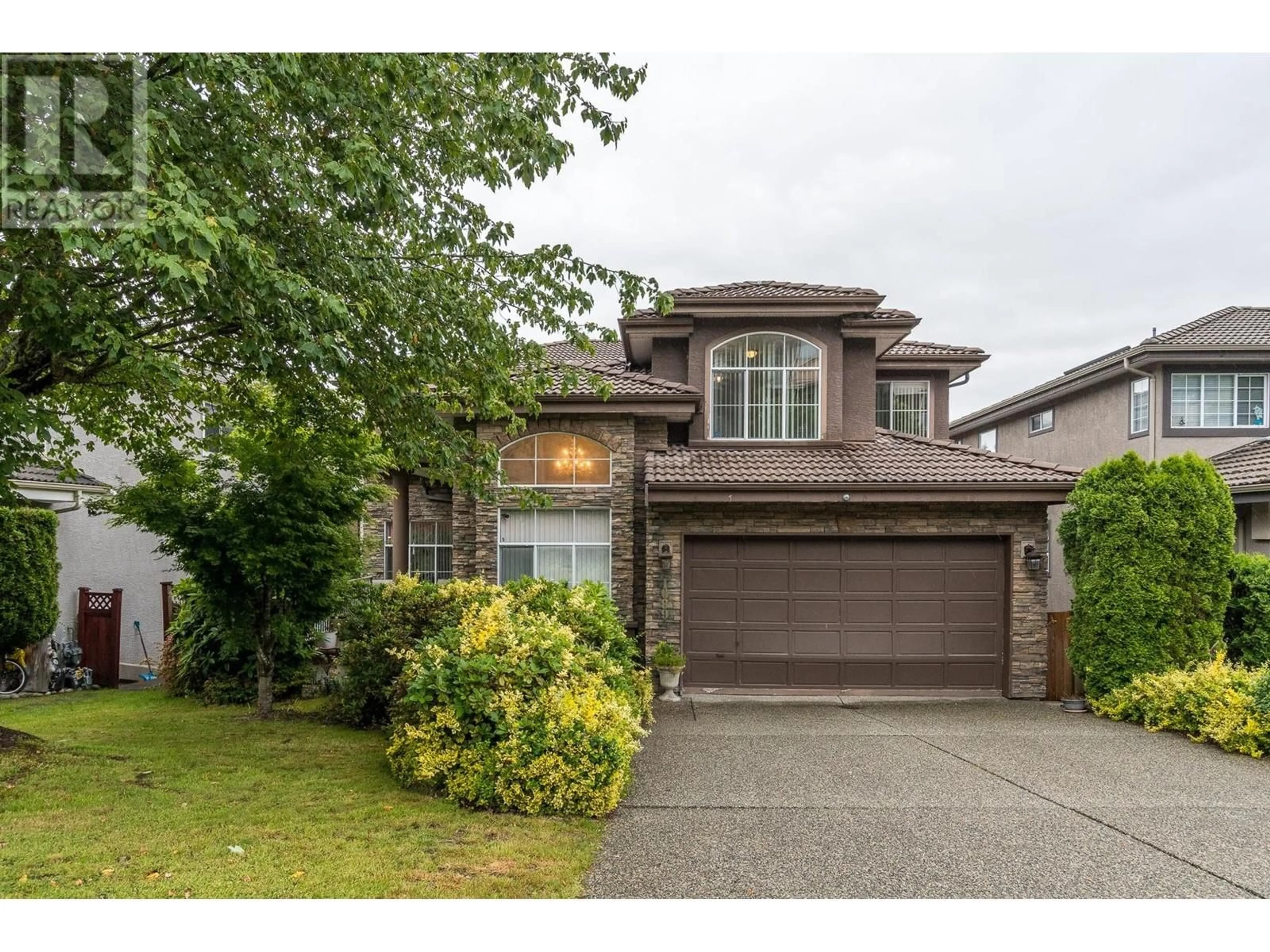 Frontside or backside of a home for 1689 KINGFISHER CRESCENT, Coquitlam British Columbia V3E3C6