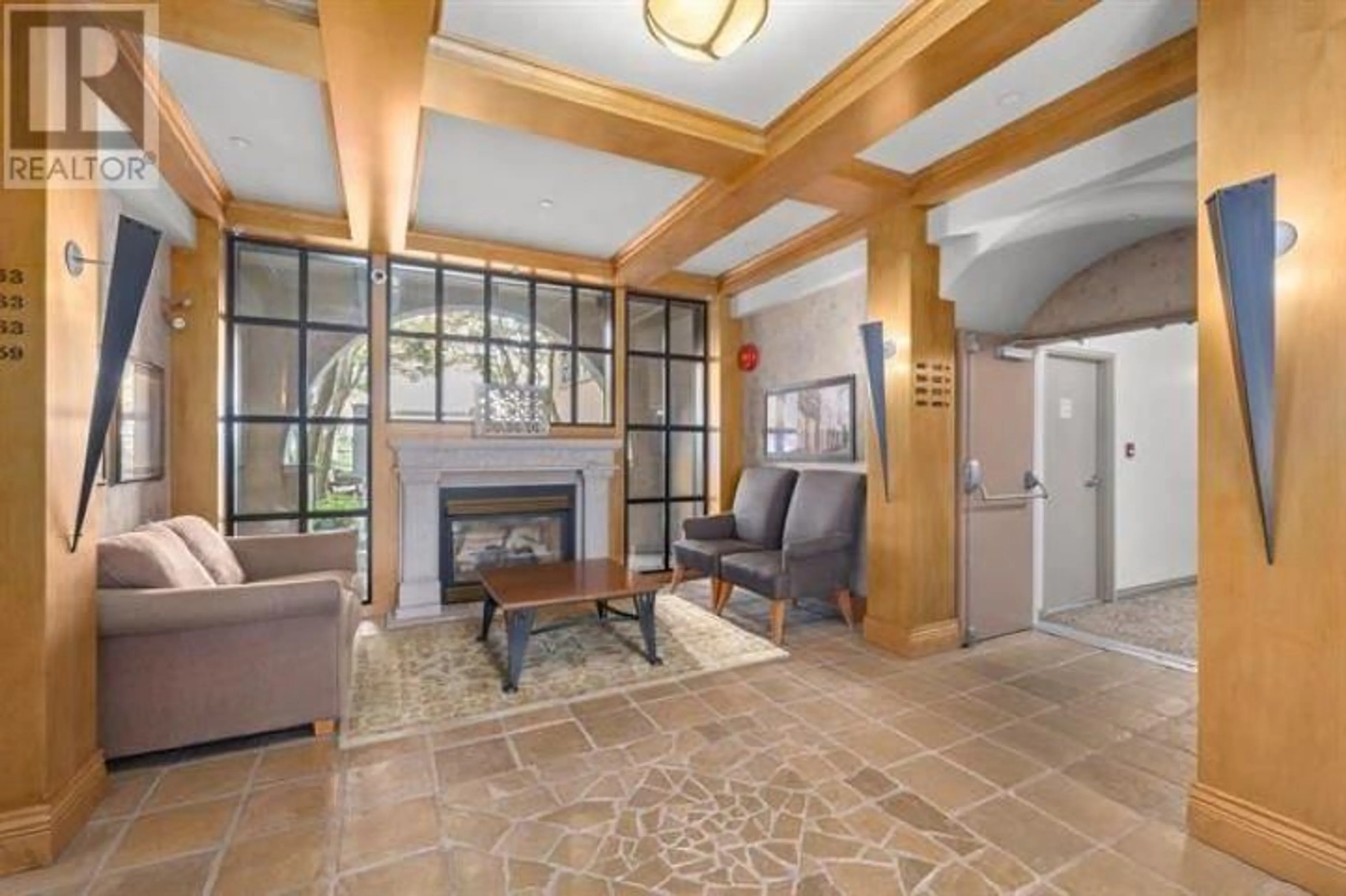 Indoor lobby for 354 2175 SALAL DRIVE, Vancouver British Columbia V6K4V2