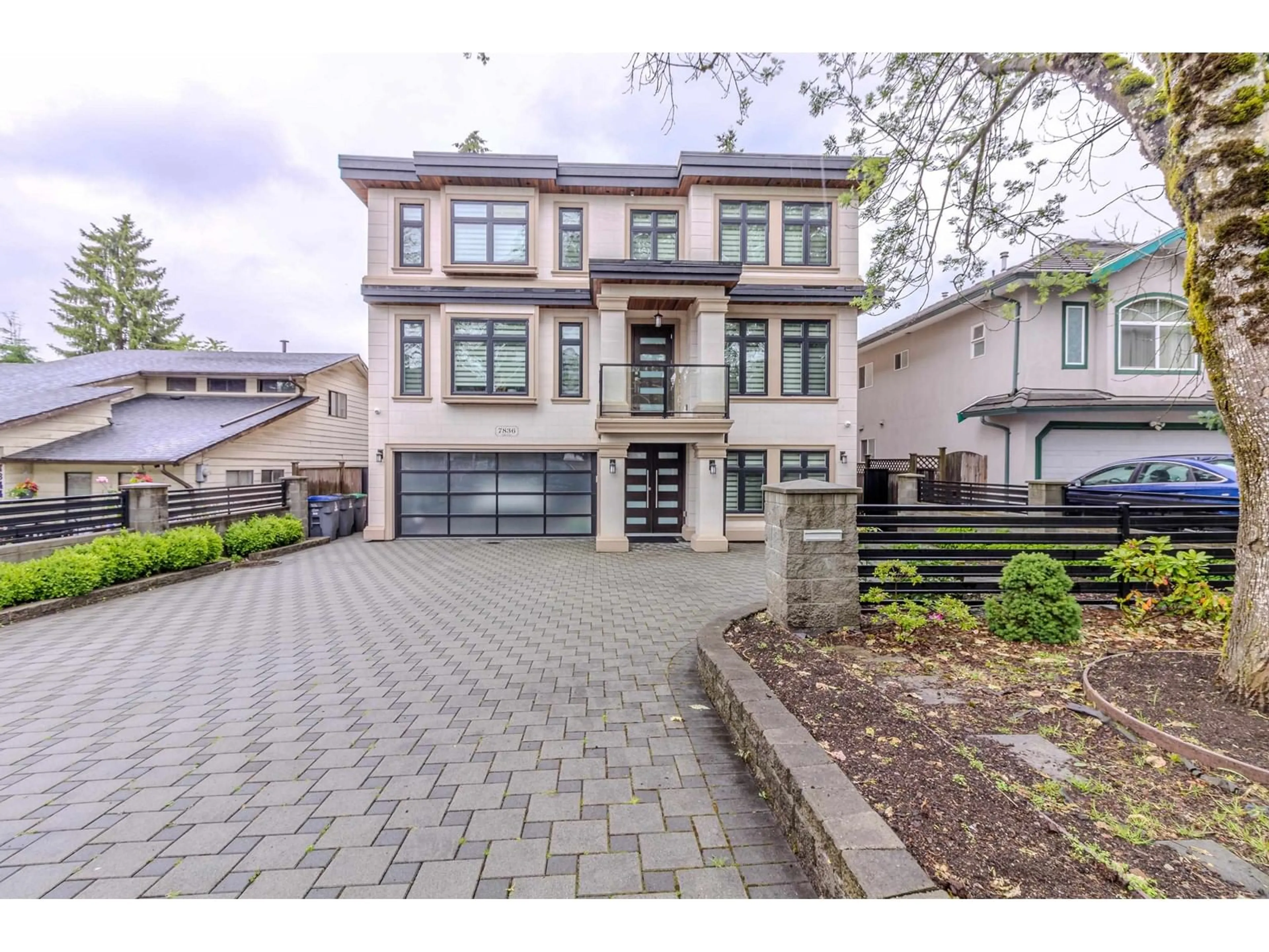 Frontside or backside of a home for 7836 126A STREET, Surrey British Columbia V3W7M2