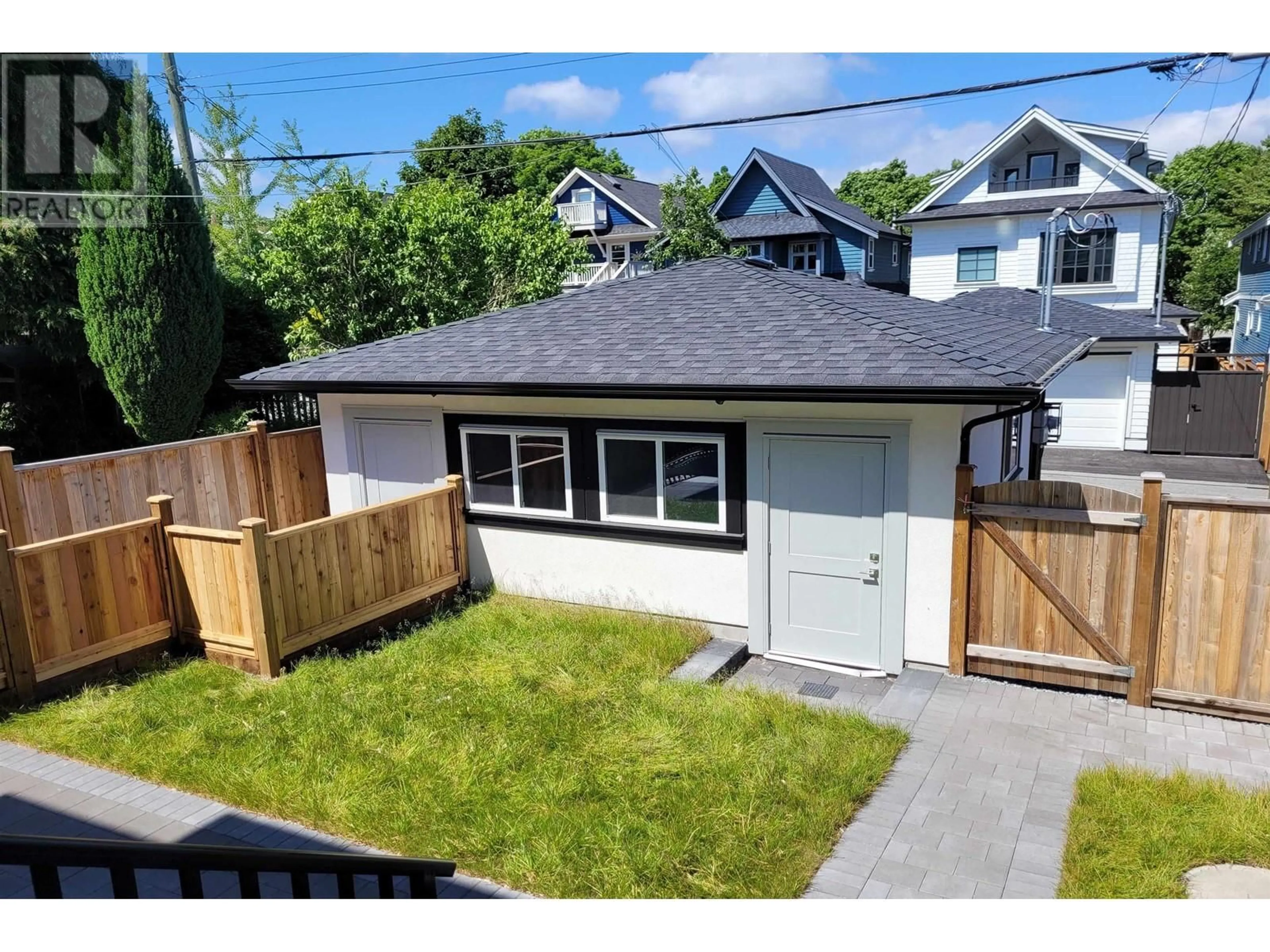 Frontside or backside of a home for 1 1171 E 12TH AVENUE, Vancouver British Columbia V5T2J8