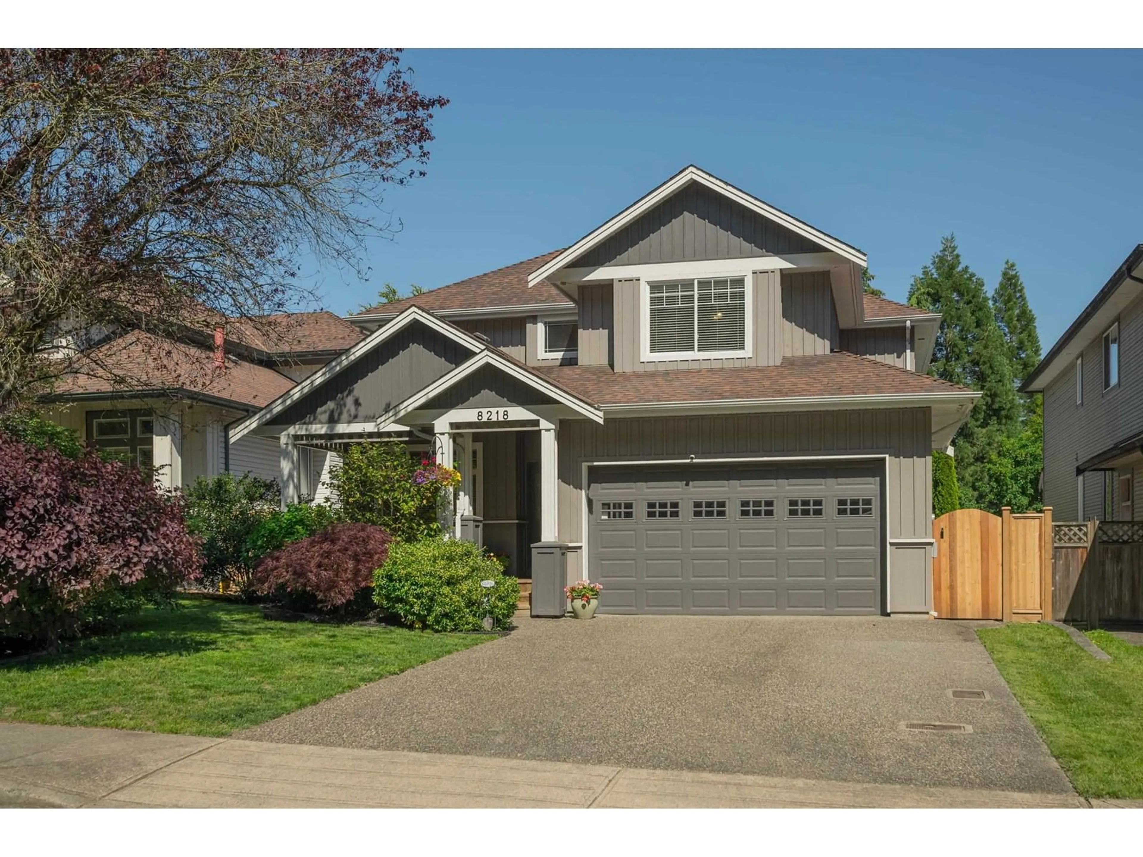 Frontside or backside of a home for 8218 170 STREET, Surrey British Columbia V3V1X2