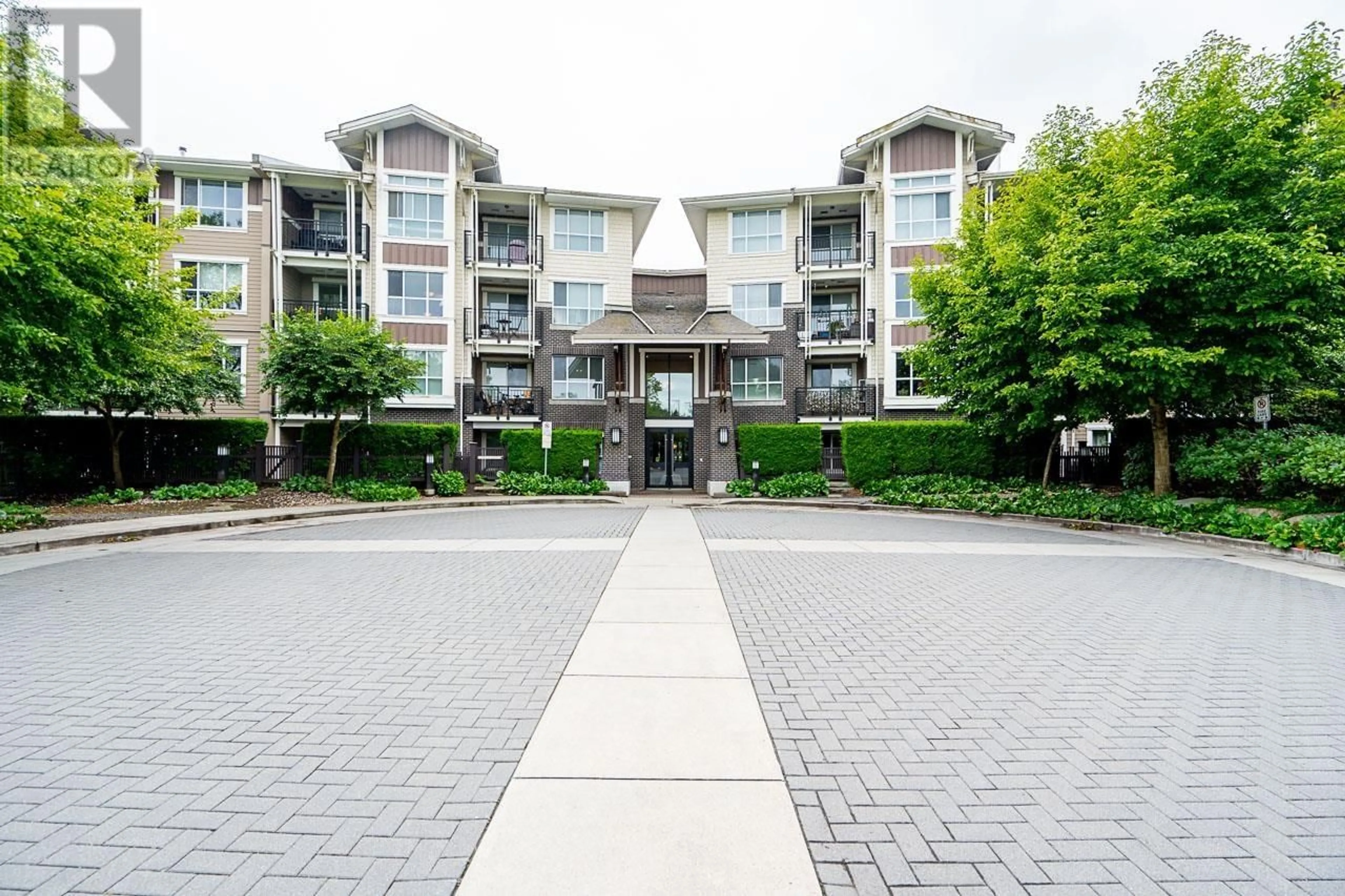 A pic from exterior of the house or condo for 313 5788 SIDLEY STREET, Burnaby British Columbia V5J5E5