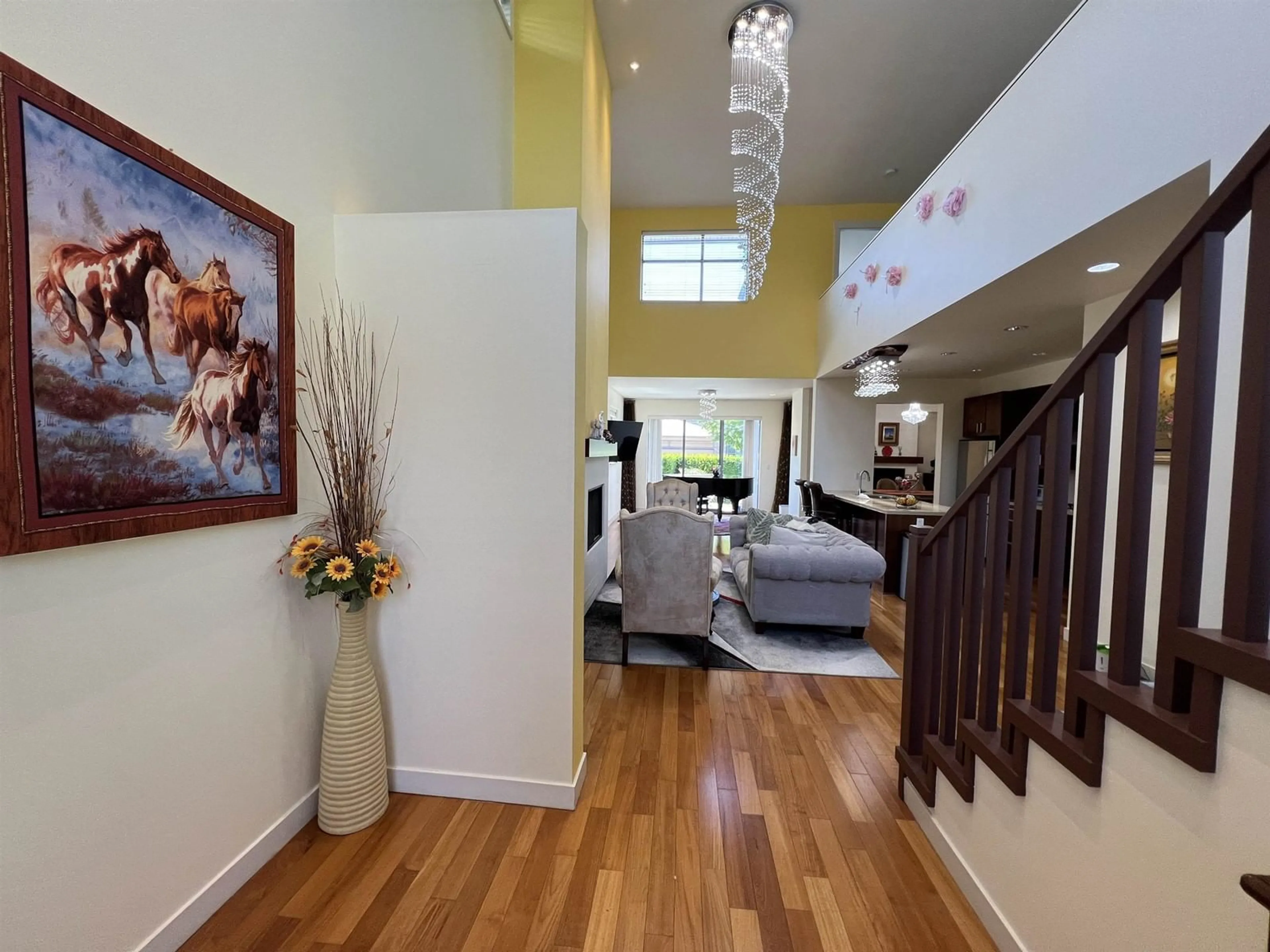 Indoor foyer for 8 2603 162 STREET, Surrey British Columbia V3Z2L4