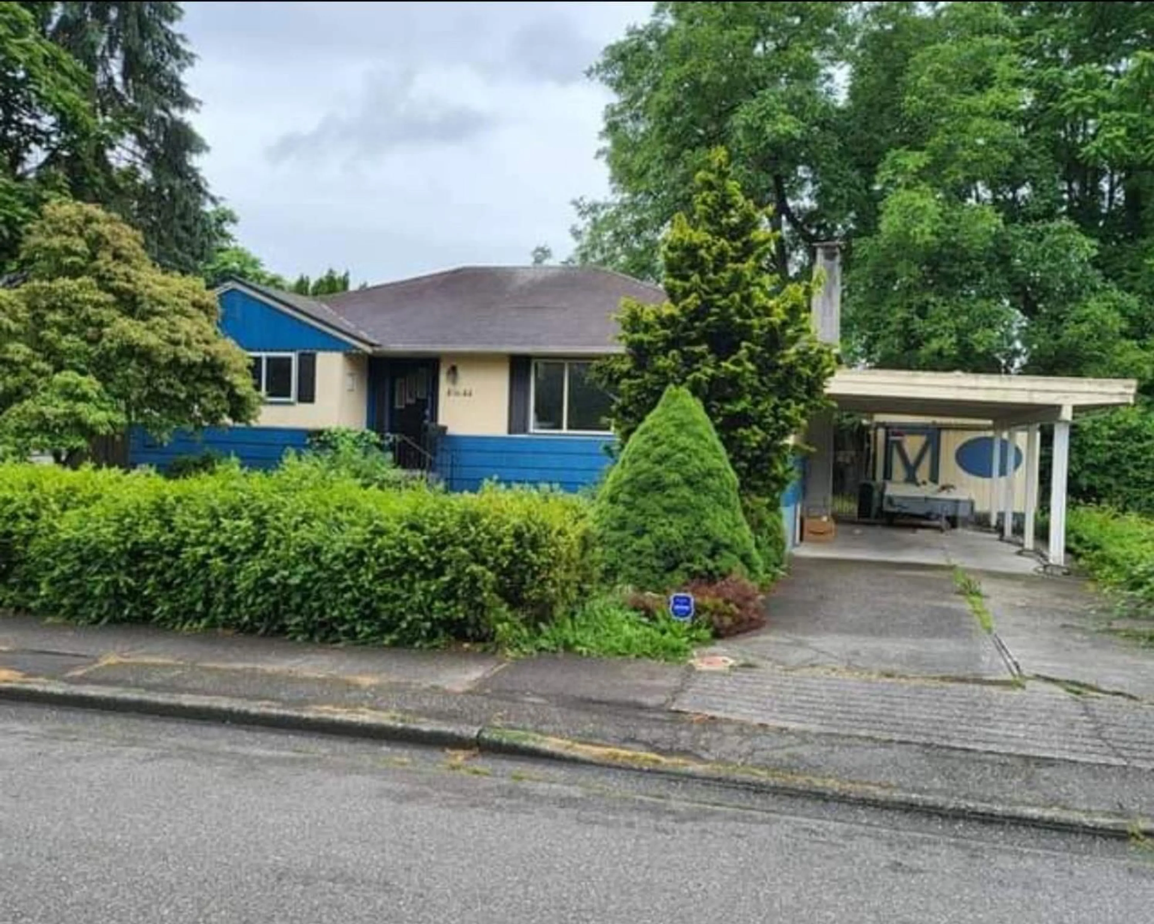 Frontside or backside of a home, the street view for 45644 WELLINGTON AVENUE, Chilliwack British Columbia V2P2E6