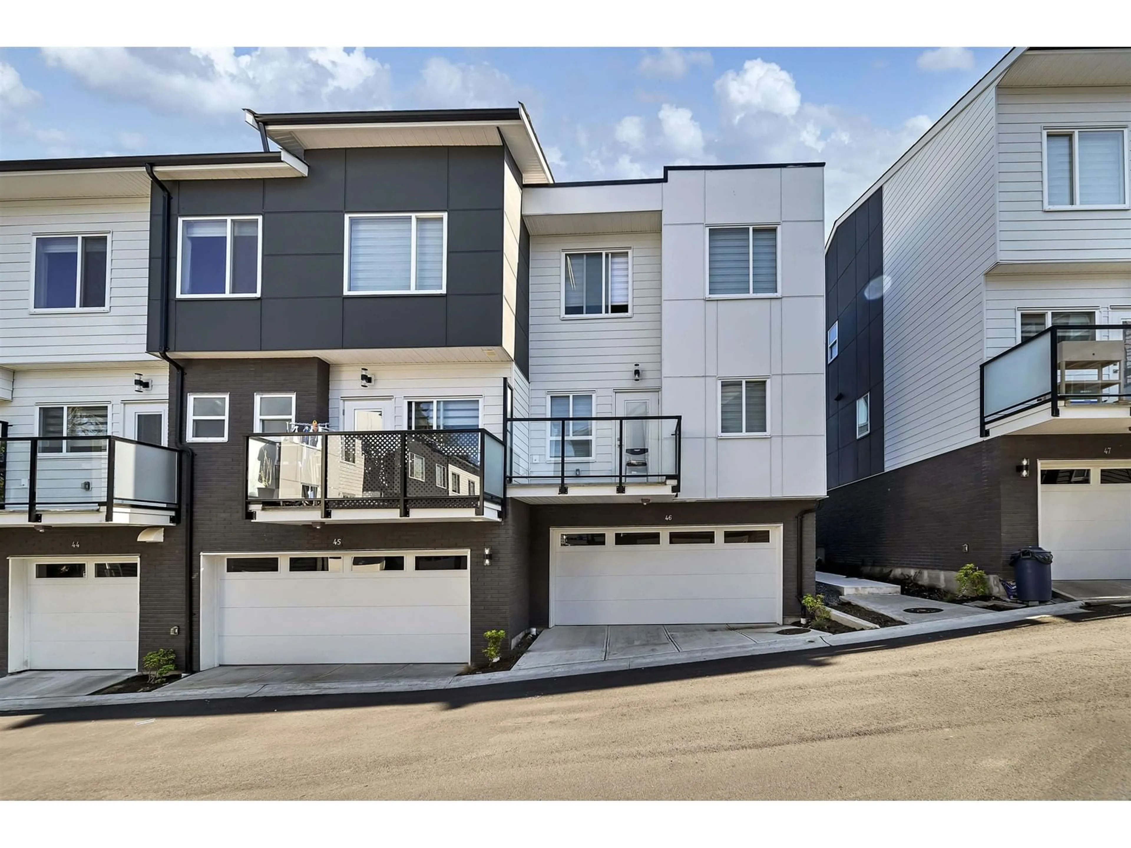 A pic from exterior of the house or condo for 46 9652 162A STREET, Surrey British Columbia V4N2E4