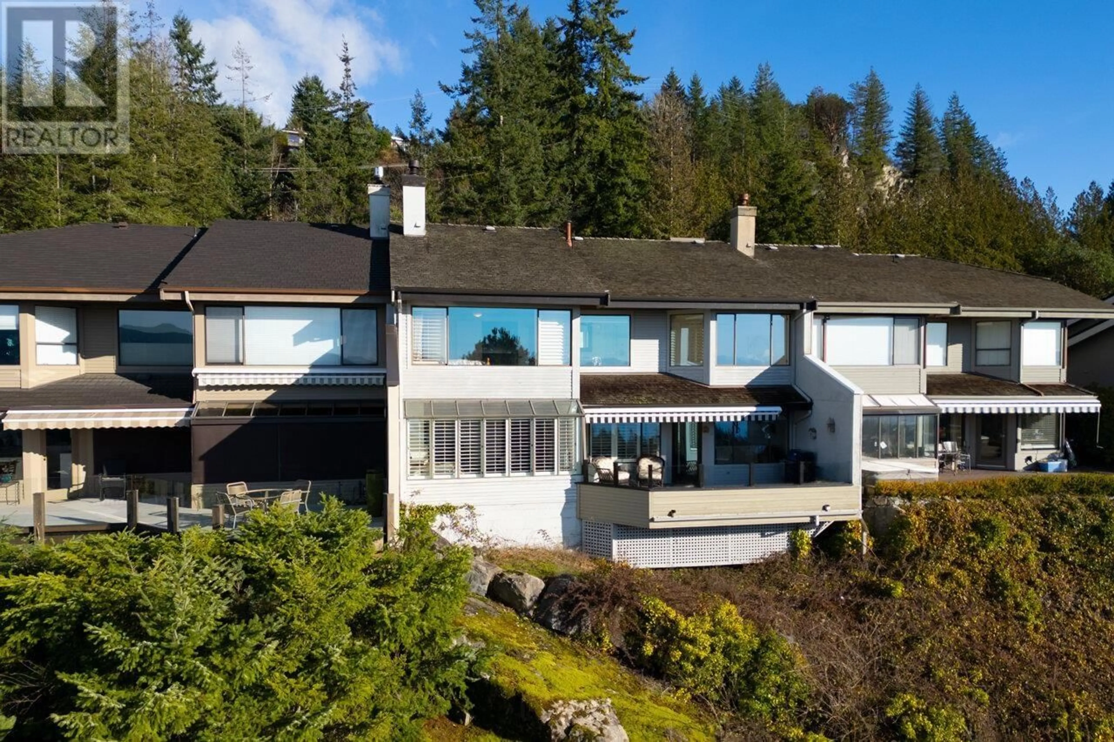 Outside view for 5482 MEADFEILD LANE, West Vancouver British Columbia V7W3G3