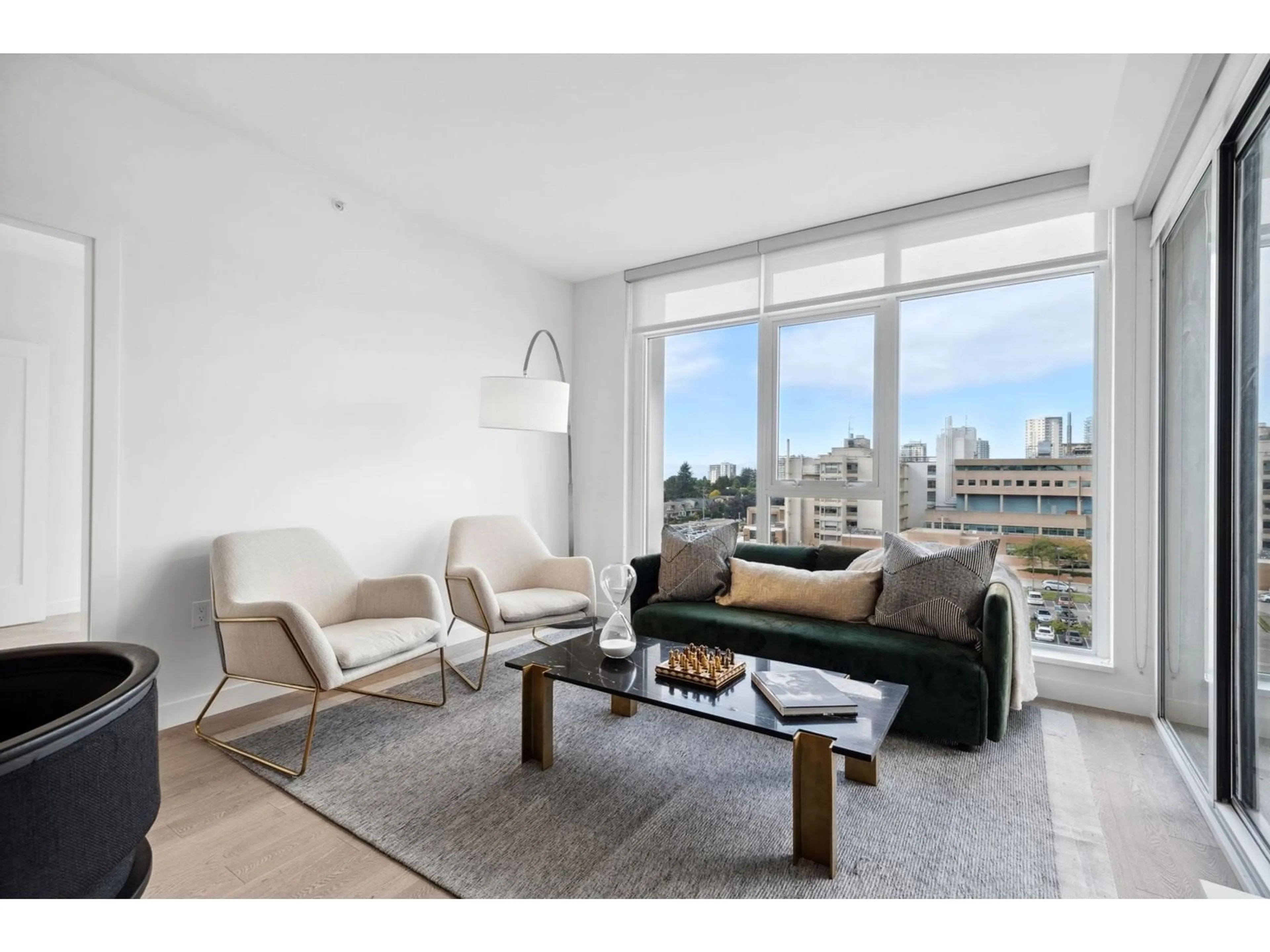 Living room with furniture, unknown for 711 - 1526 FINLAY, White Rock British Columbia V4B4L9
