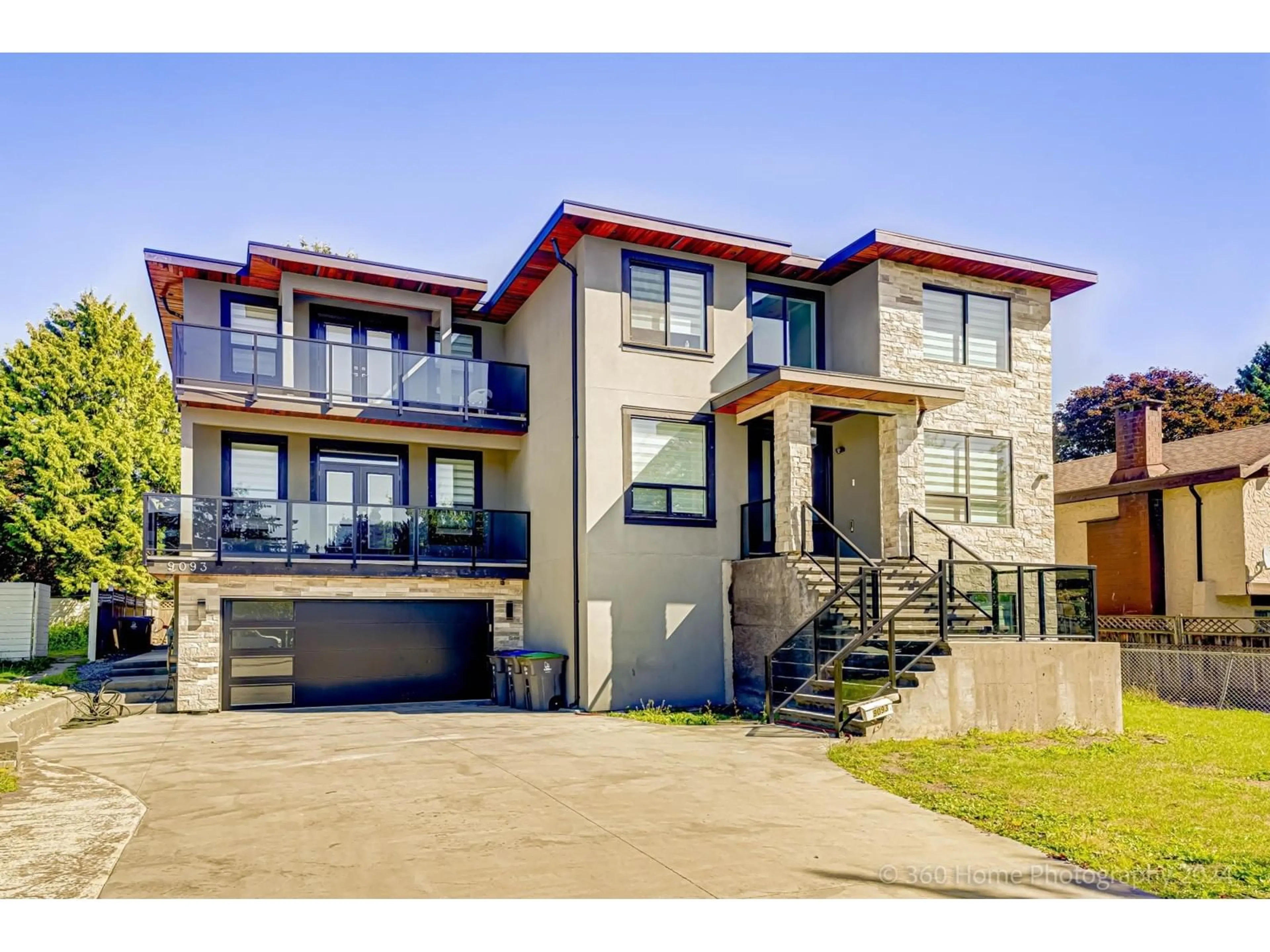 Home with brick exterior material, street for 9093 BUCHANAN, Surrey British Columbia V3V6E4