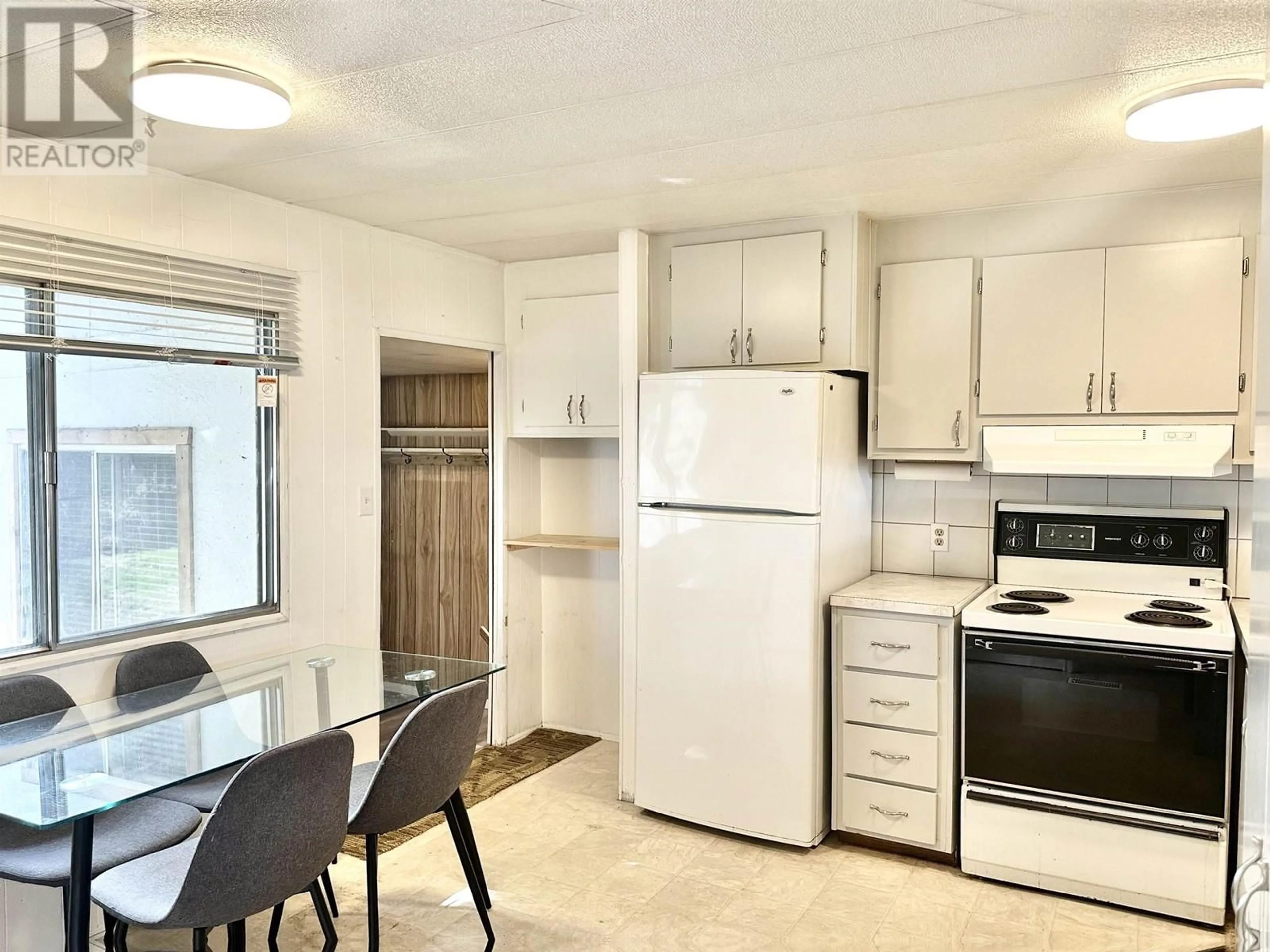 Standard kitchen, unknown for 1465 6TH AVENUE, Valemount British Columbia V0E2Z0