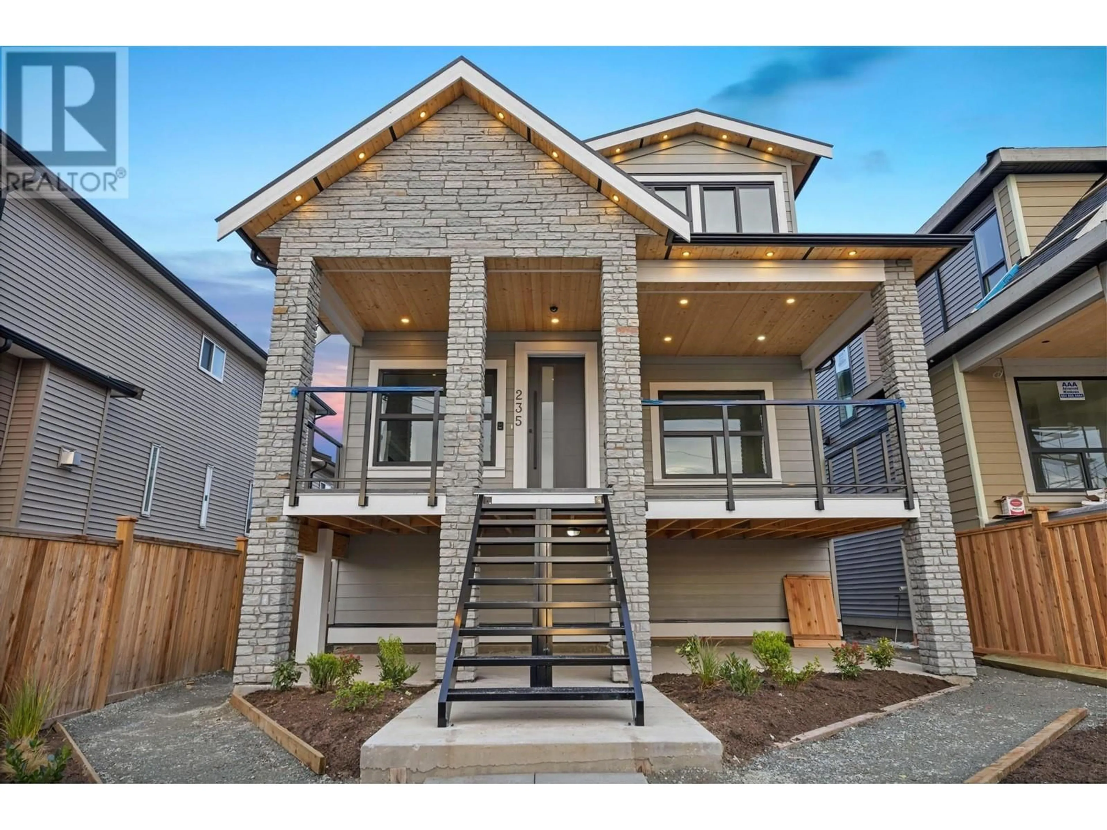 Frontside or backside of a home for 235 JARDINE STREET, New Westminster British Columbia V3M5M4