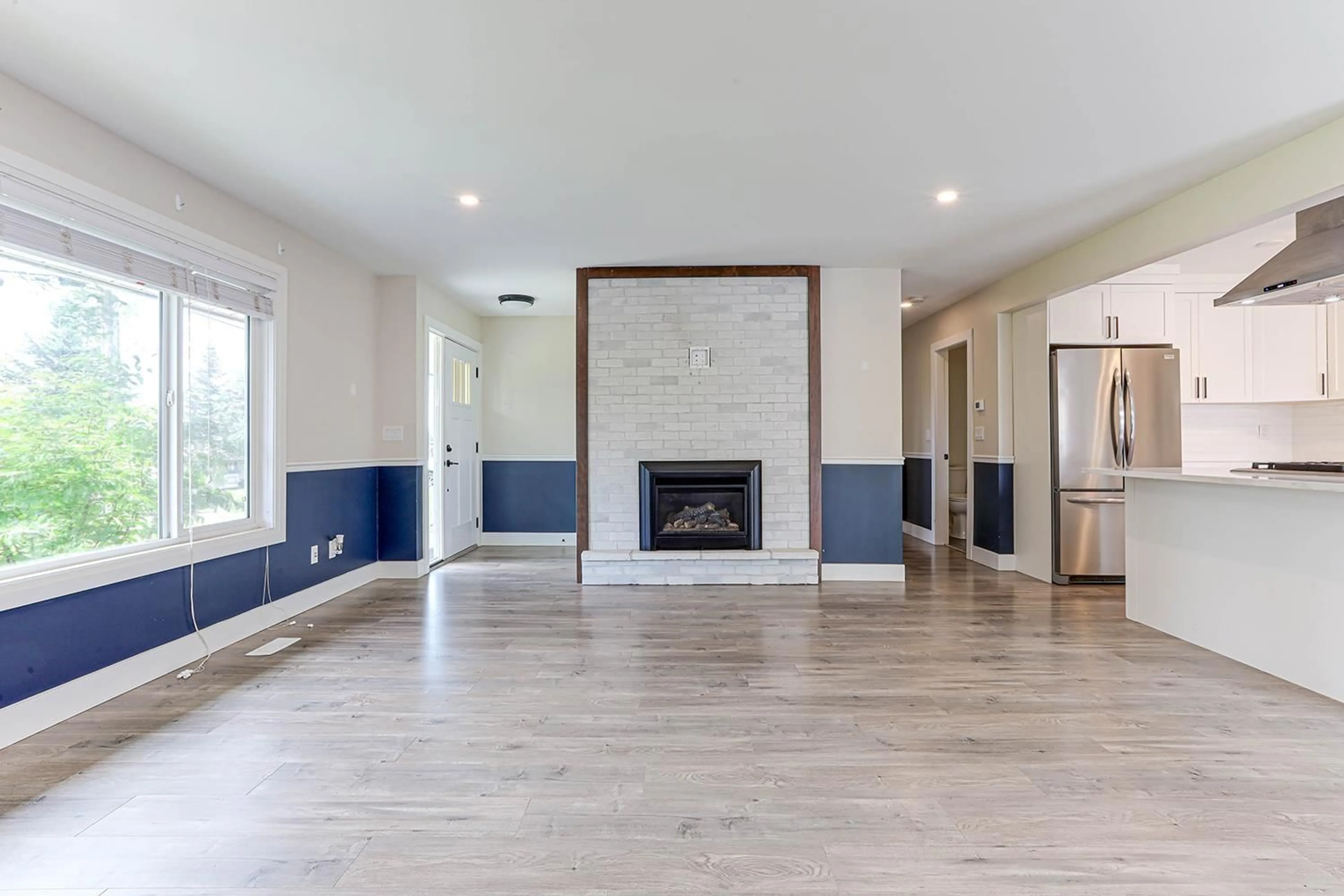 A pic of a room, wood floors for 34315 FRASER STREET, Abbotsford British Columbia V2S1X8