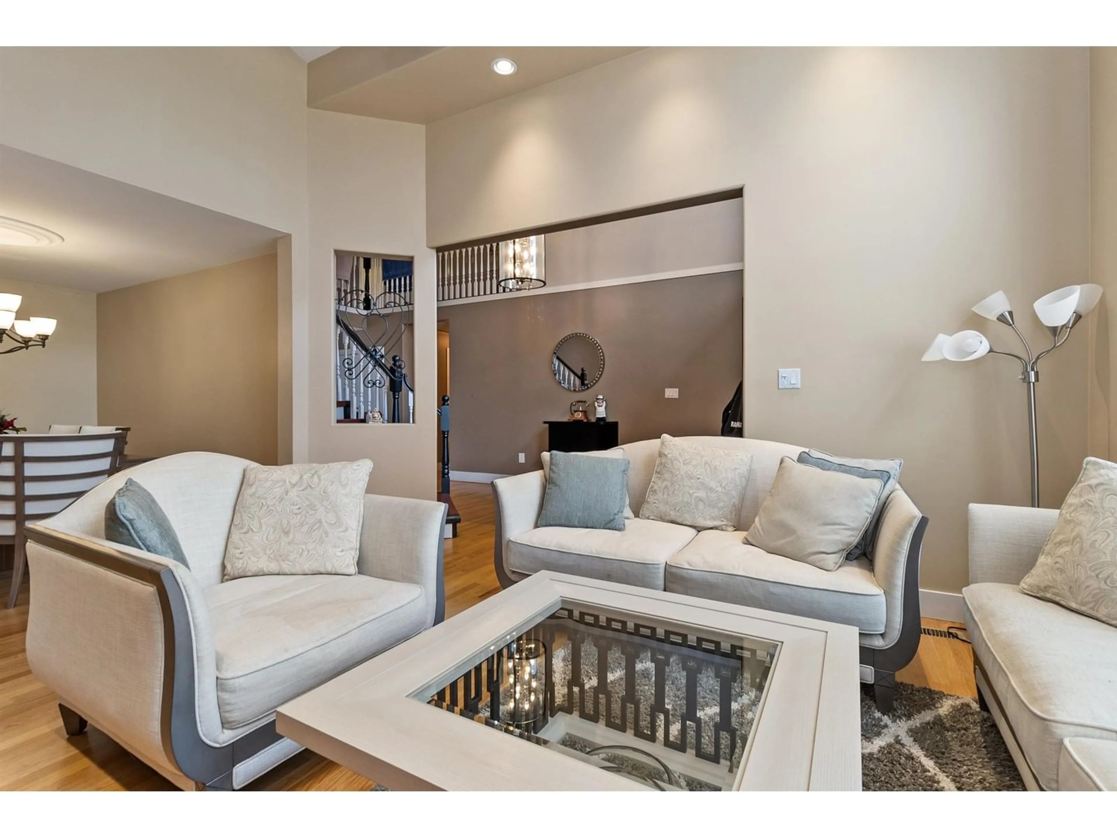 Living room with furniture, unknown for 11 - 31600 OLD YALE, Abbotsford British Columbia V2T2B5