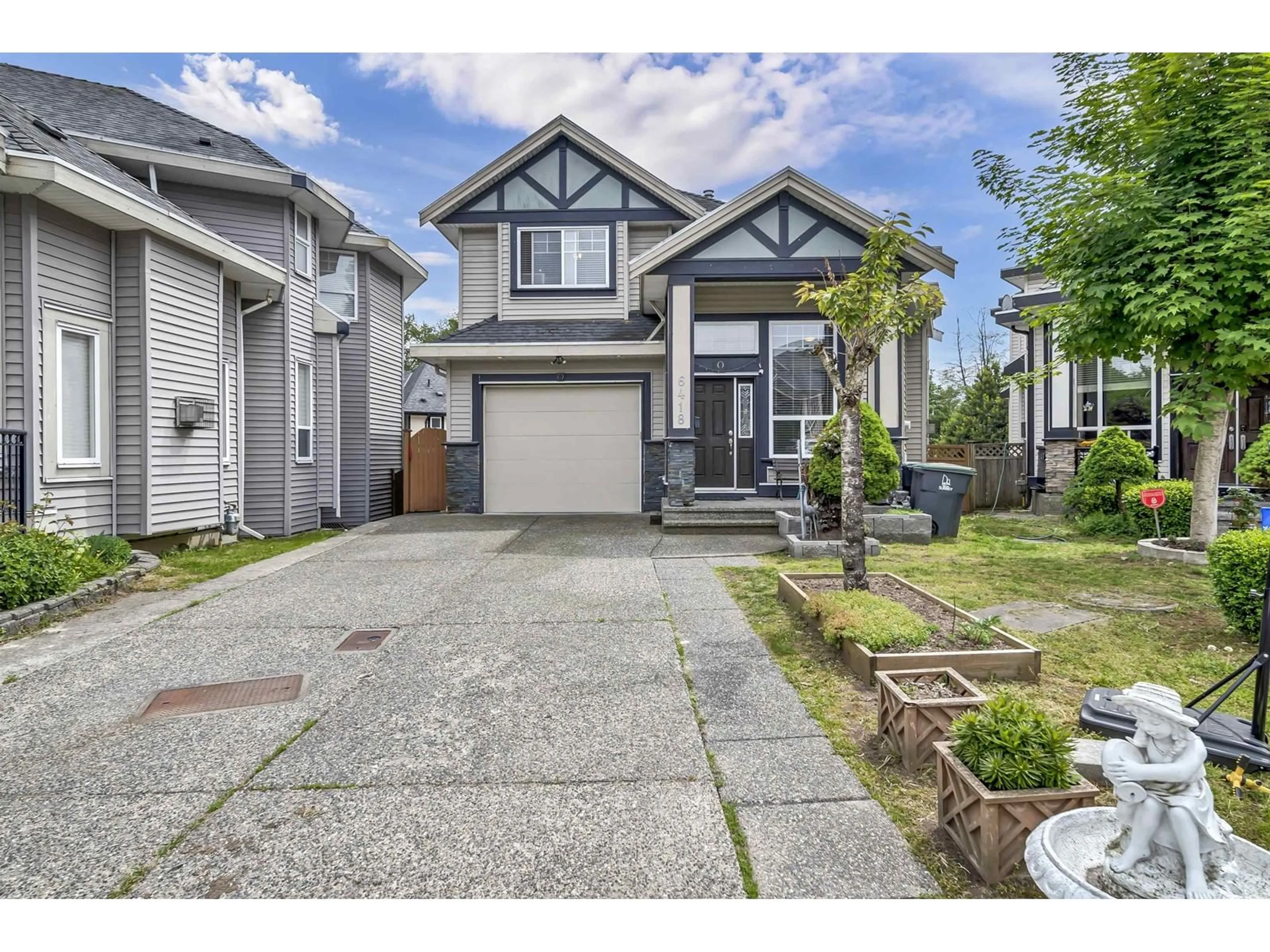 Frontside or backside of a home for 6418 137A STREET, Surrey British Columbia V3W1S6