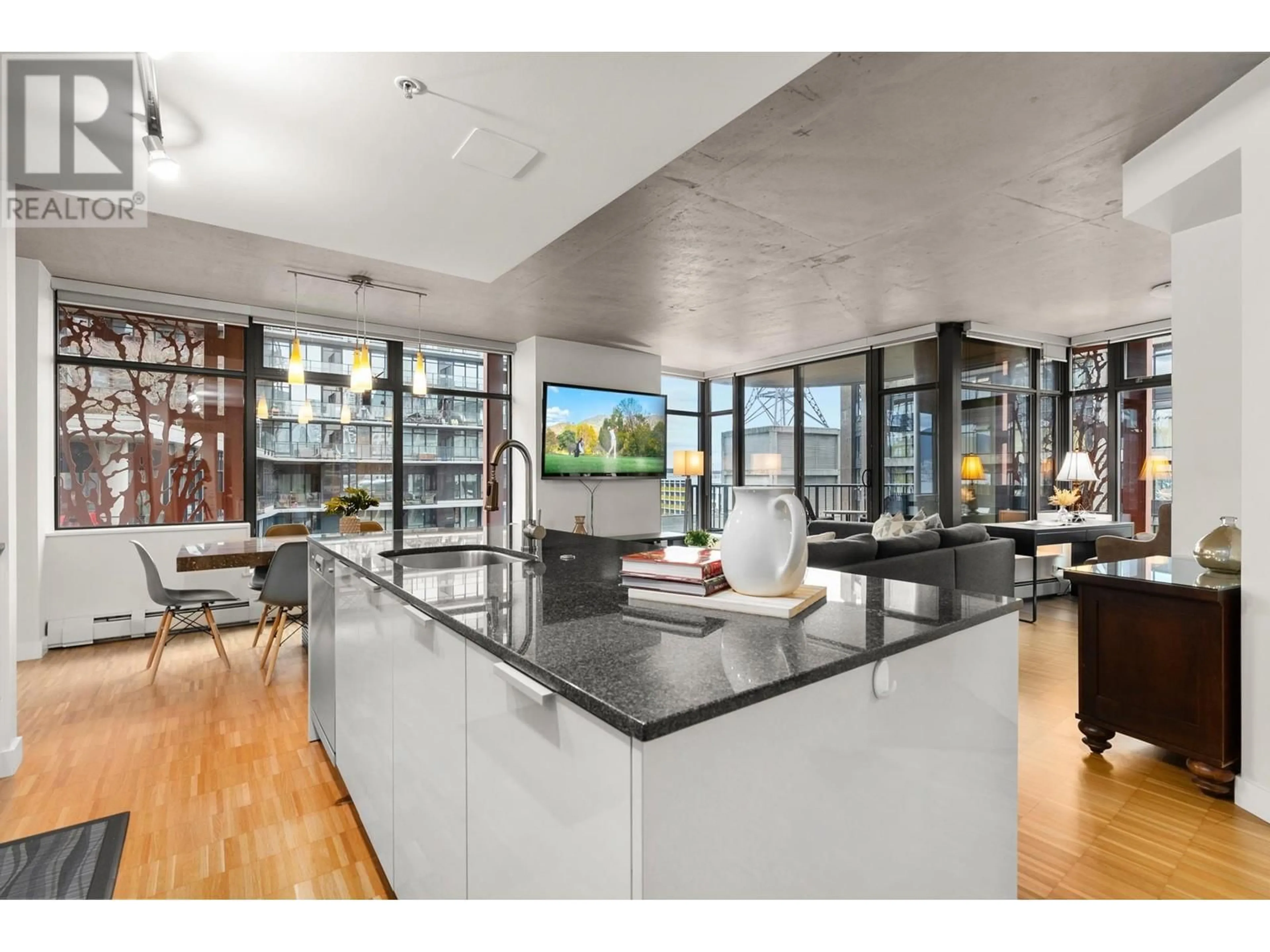 Contemporary kitchen for 1406 128 W CORDOVA STREET, Vancouver British Columbia V6B0E6