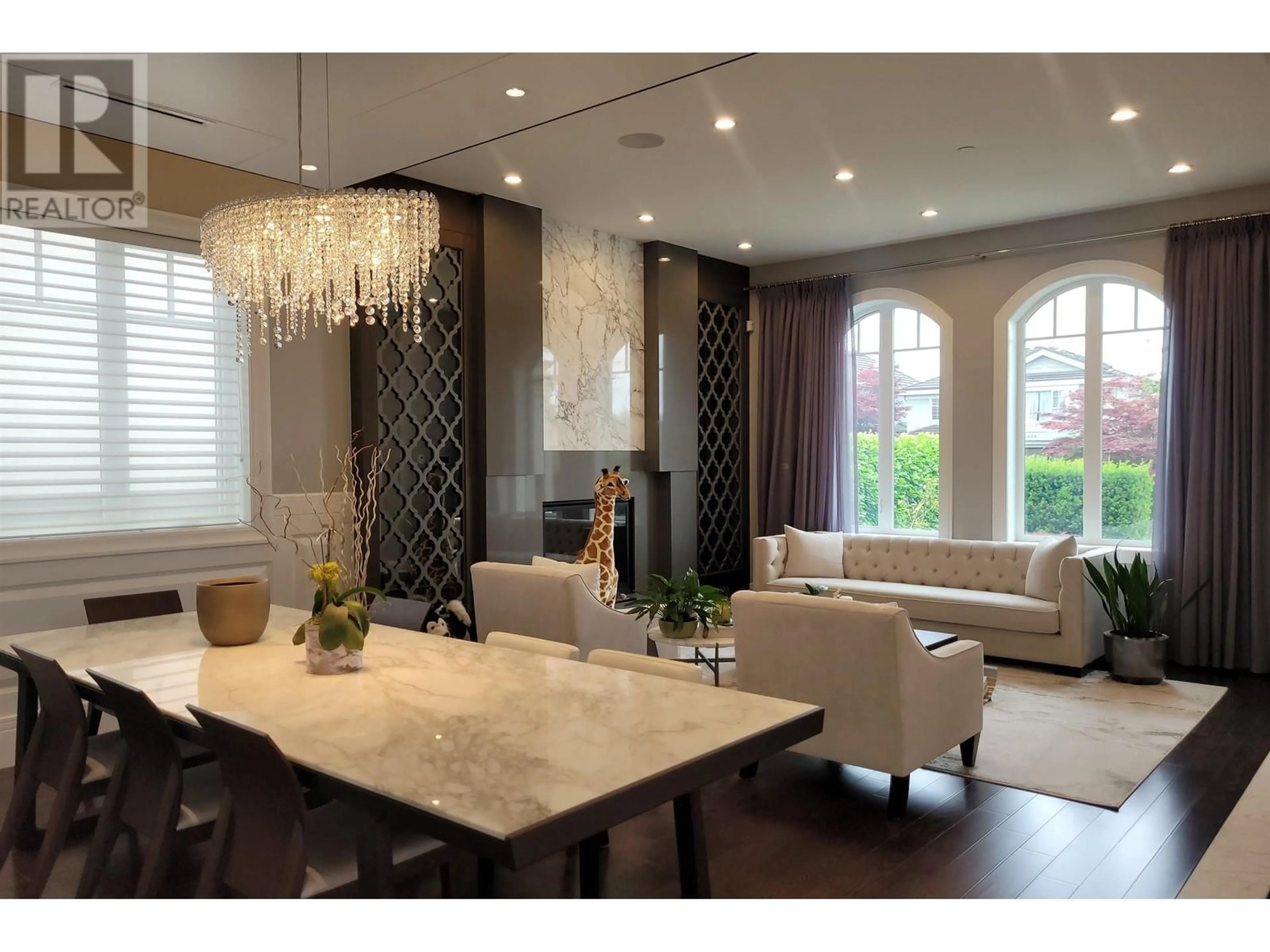 Dining room, wood floors for 2335 W 18TH AVENUE, Vancouver British Columbia V6L1A7