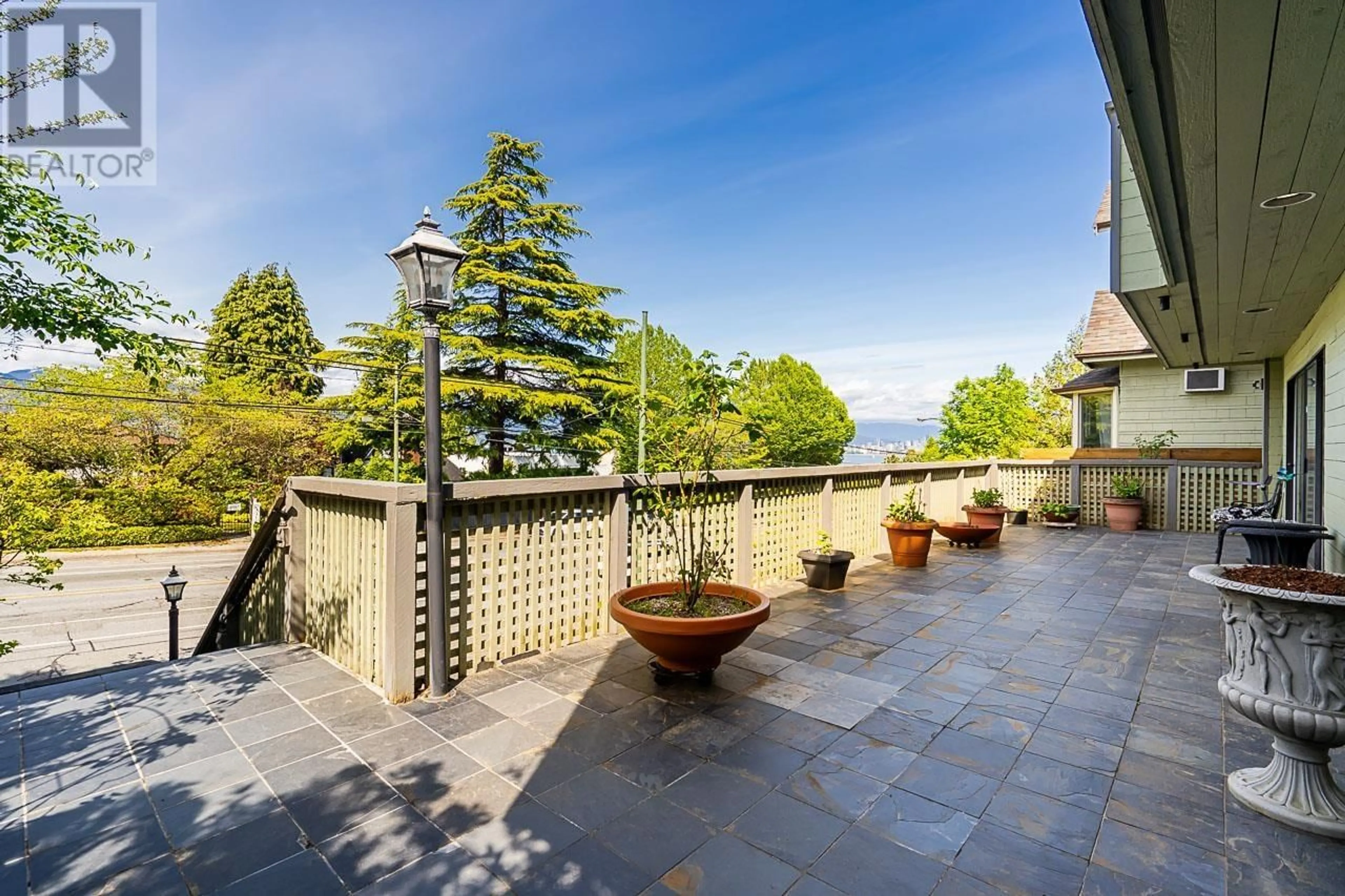 Patio for 4570 W 4TH AVENUE, Vancouver British Columbia V6R1R3