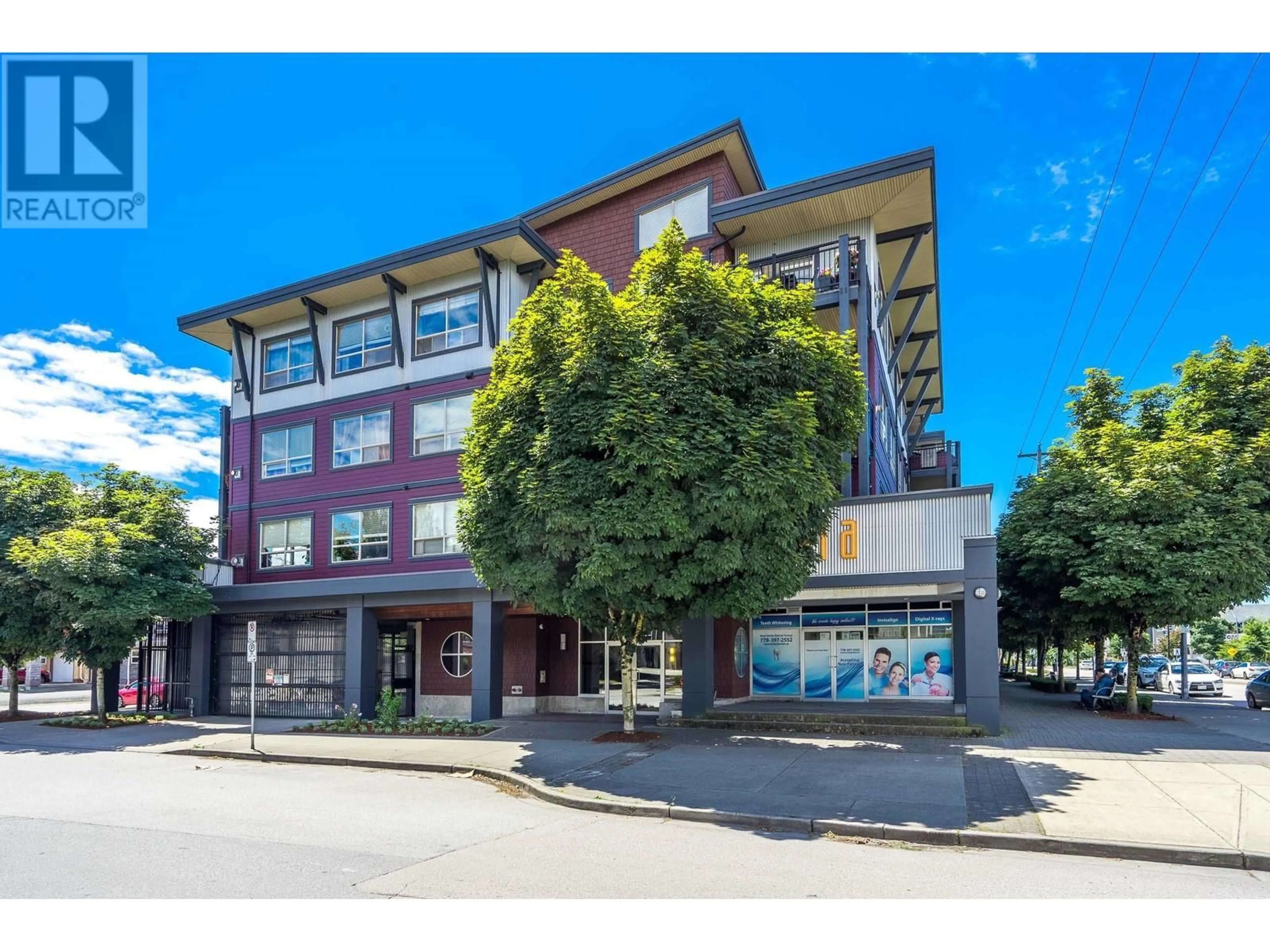 A pic from exterior of the house or condo for 309 288 HAMPTON STREET, New Westminster British Columbia V3M5L9