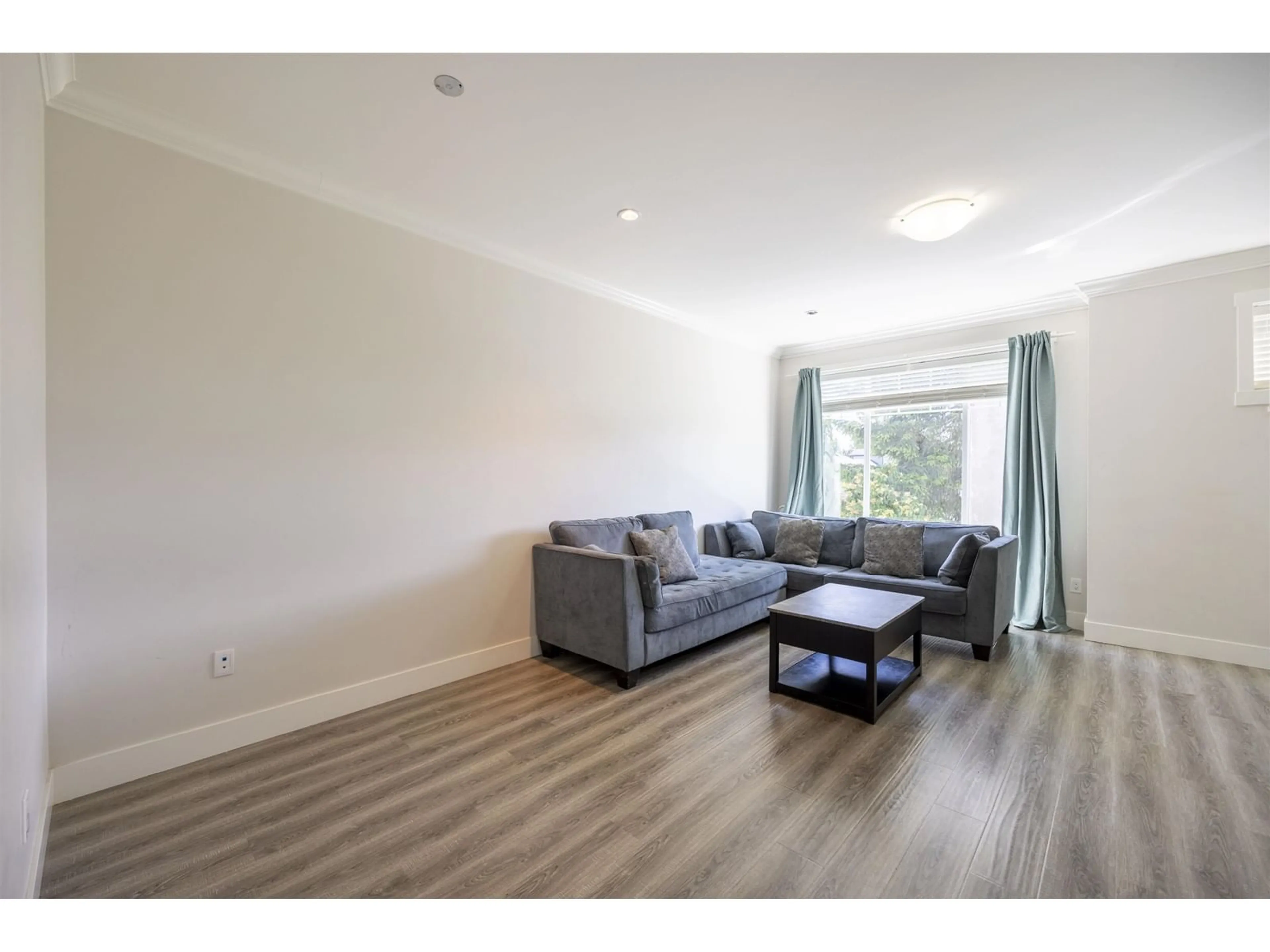 A pic of a room for 4 8747 162 STREET, Surrey British Columbia V4N6R1