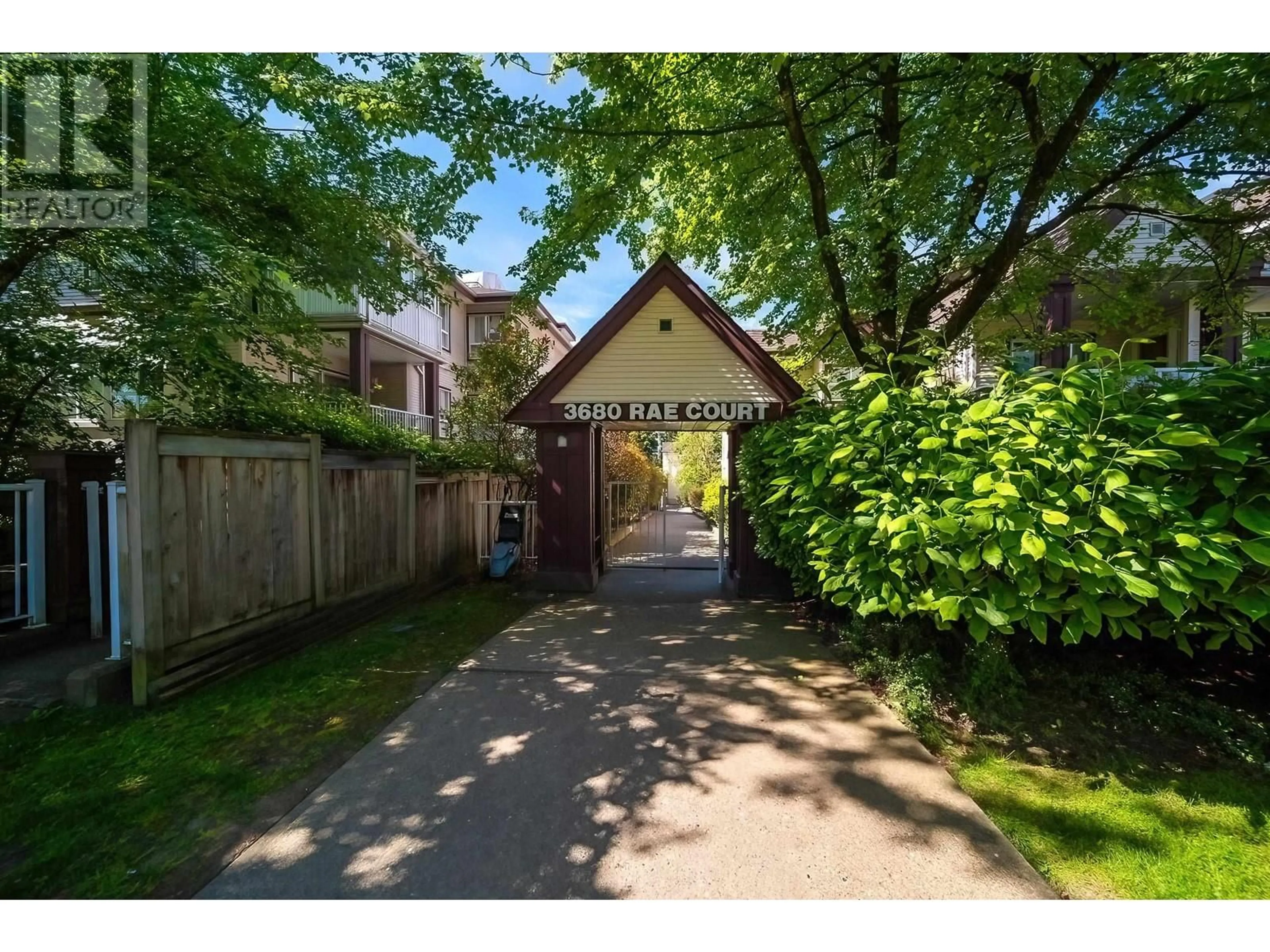 Frontside or backside of a home for 102 3680 RAE AVENUE, Vancouver British Columbia V5R2P5