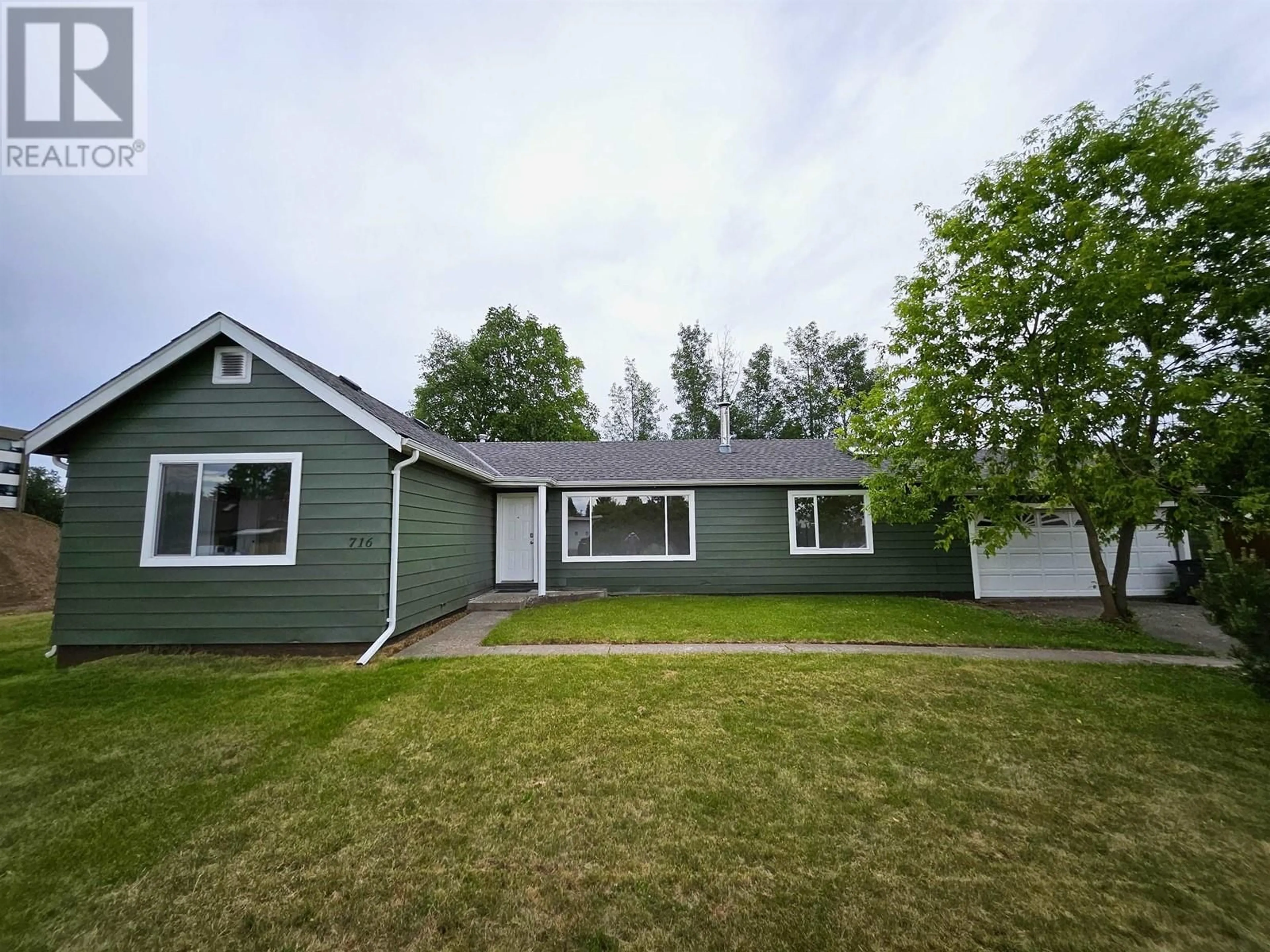 Frontside or backside of a home for 716 ALWARD STREET, Prince George British Columbia V2M2E7