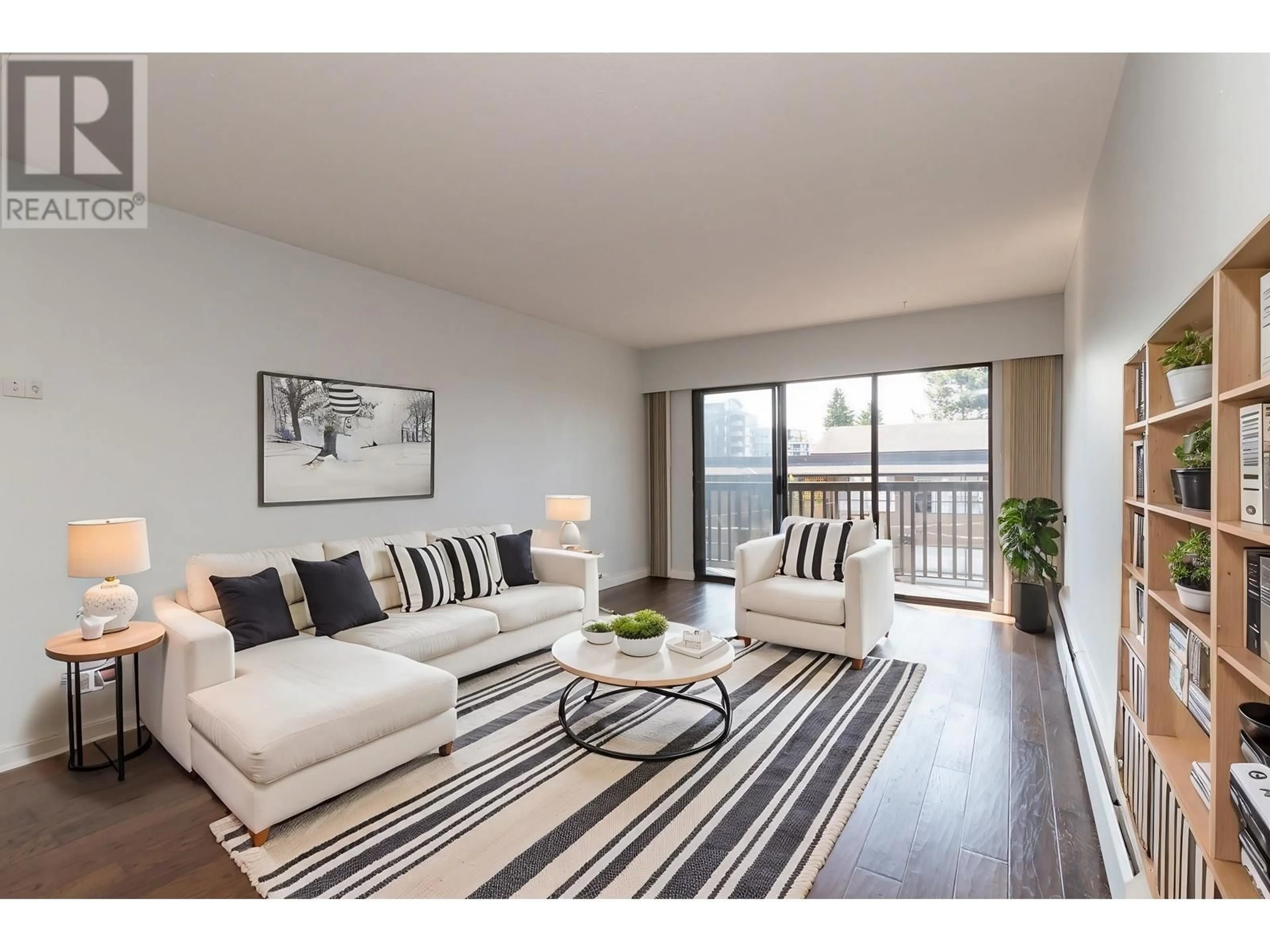 Living room, wood floors for 214 211 W 3RD STREET, North Vancouver British Columbia V7M1E9