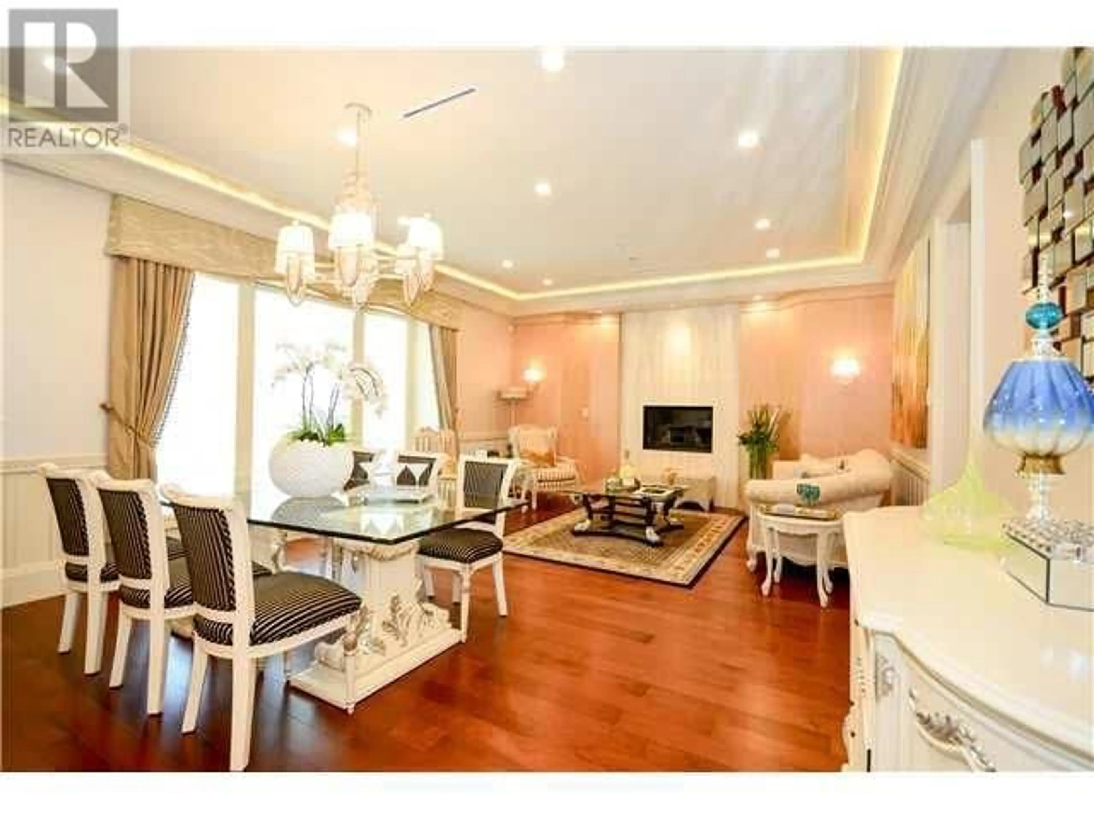 Dining room, wood/laminate floor for 4239 PINE CRESCENT, Vancouver British Columbia V6J4K8