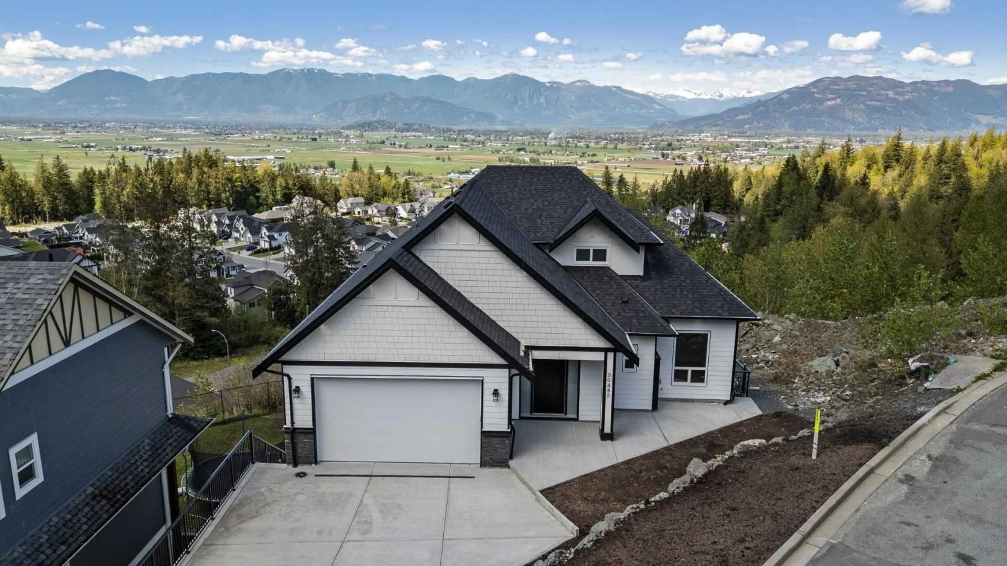 Frontside or backside of a home for 50485 KINGSTON DRIVE, Chilliwack British Columbia V4Z0C2